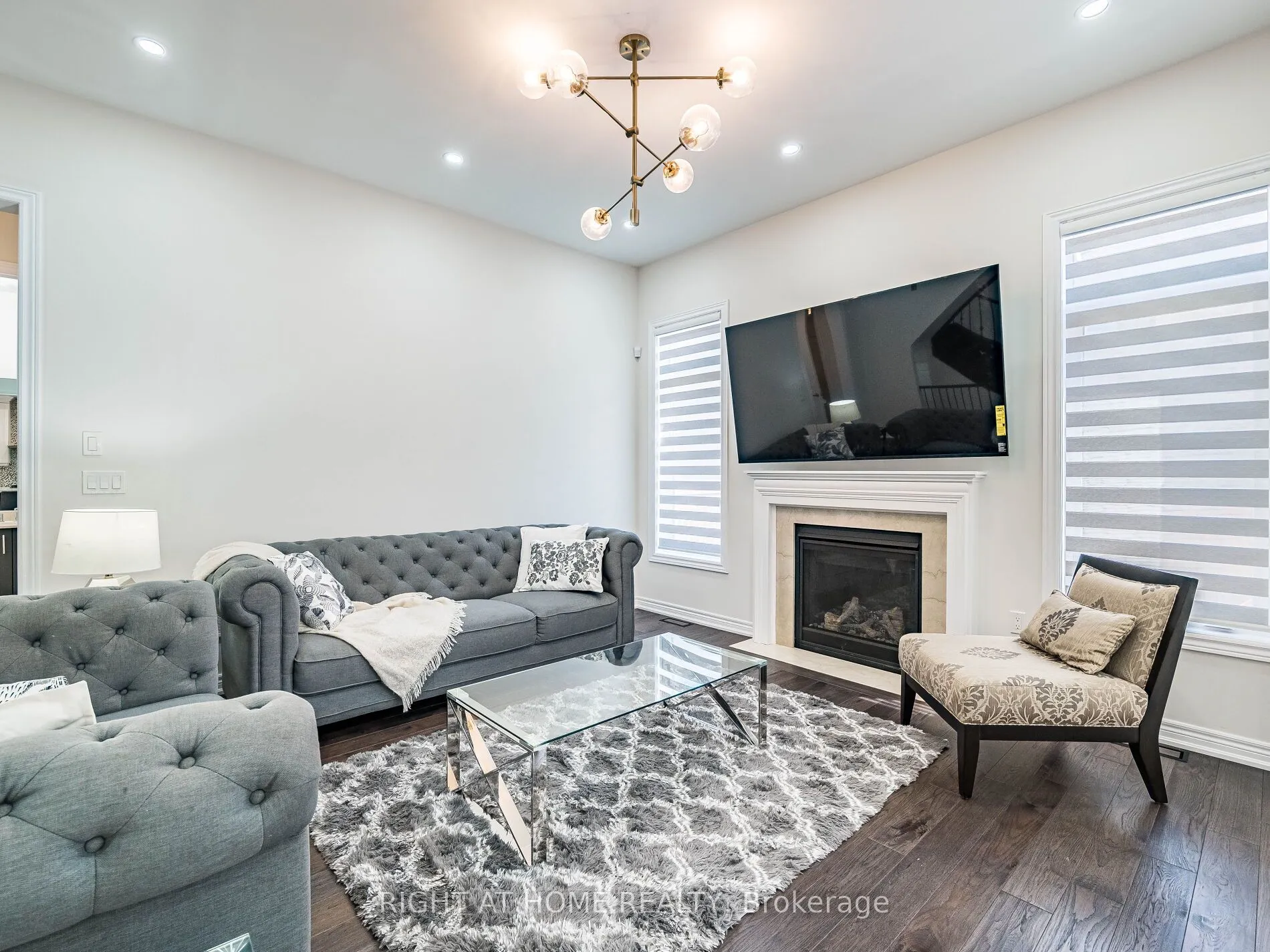 16 Charing Cross Gate