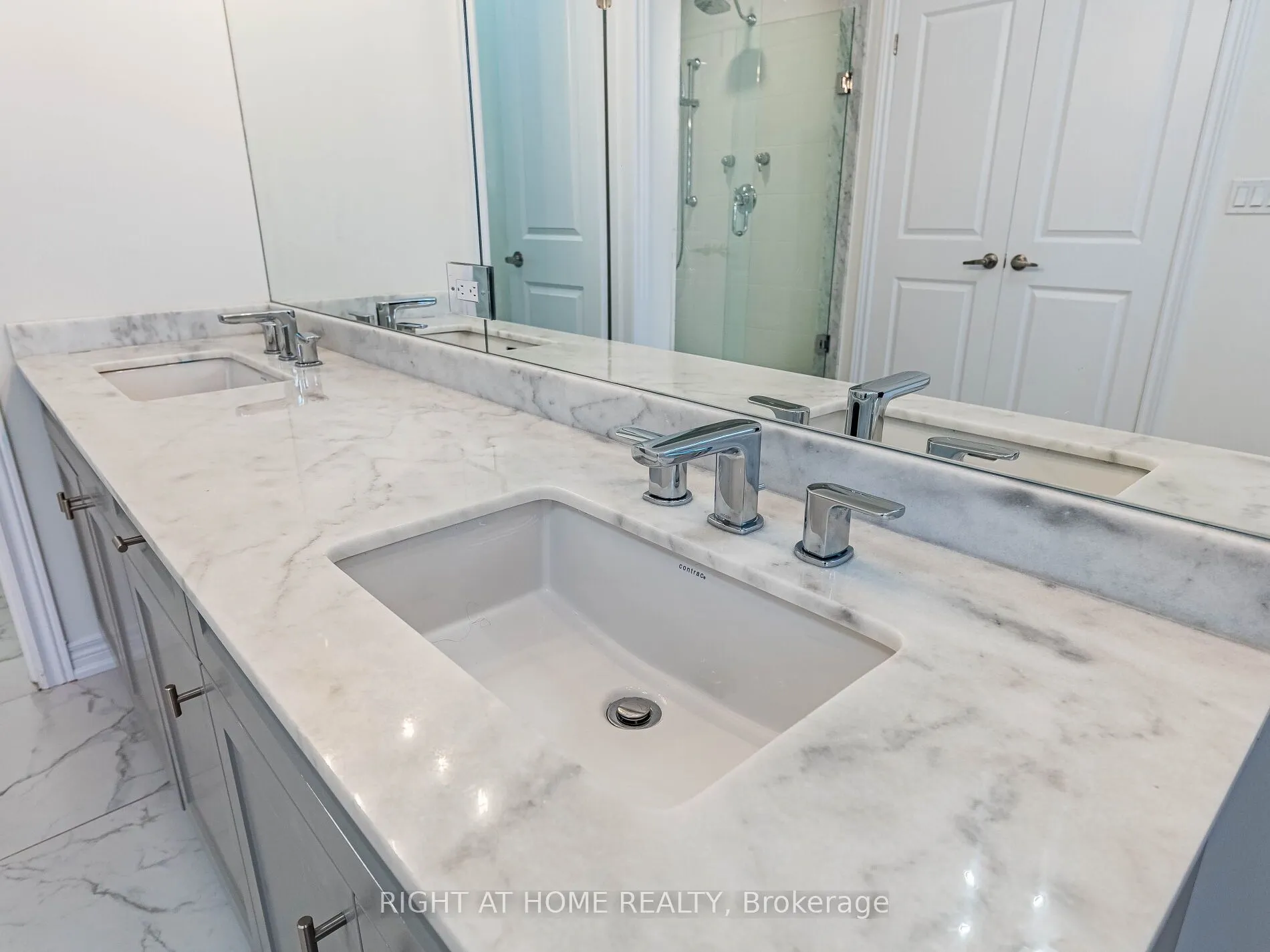 16 Charing Cross Gate