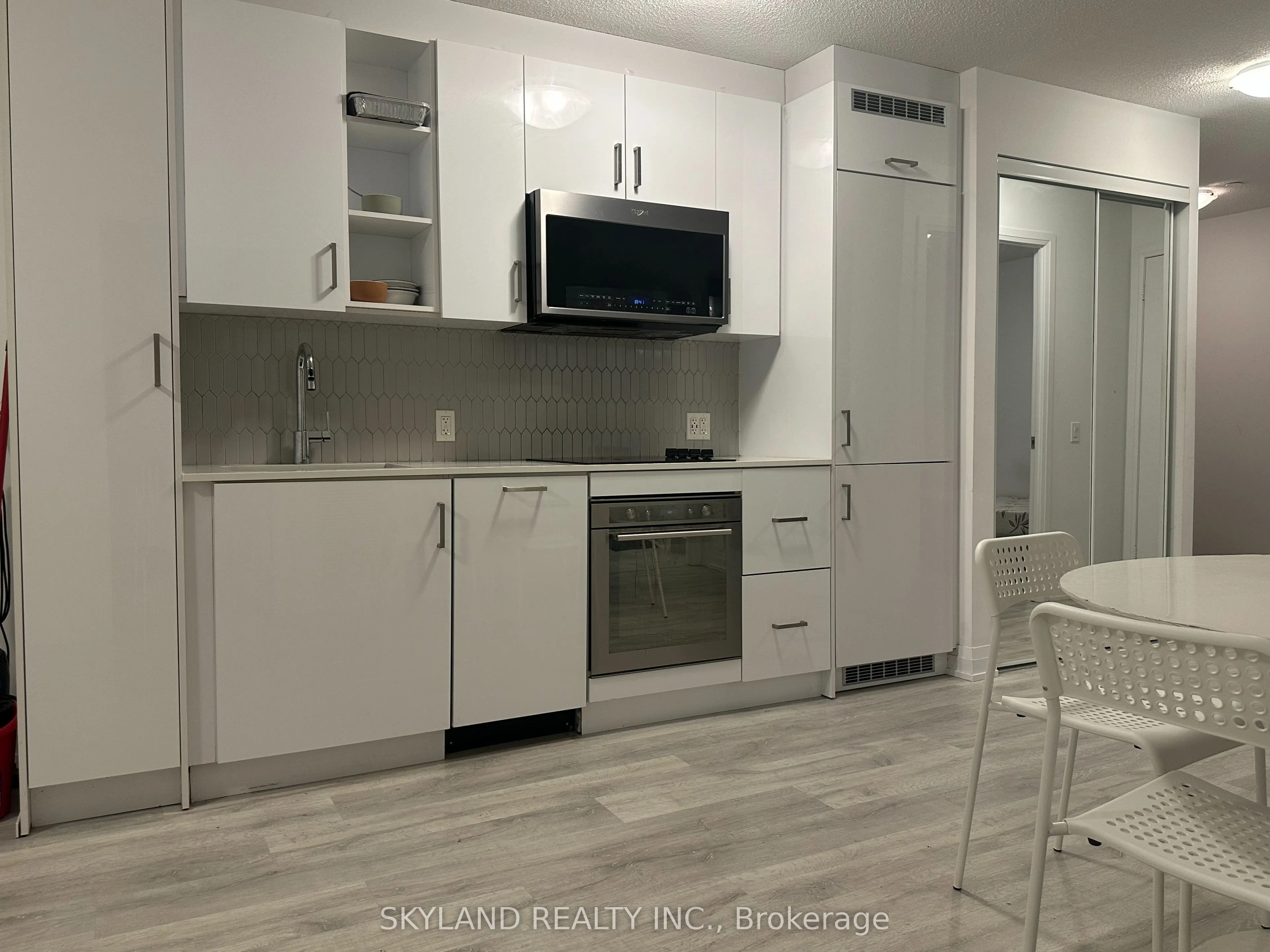 251 Manitoba Street, #205