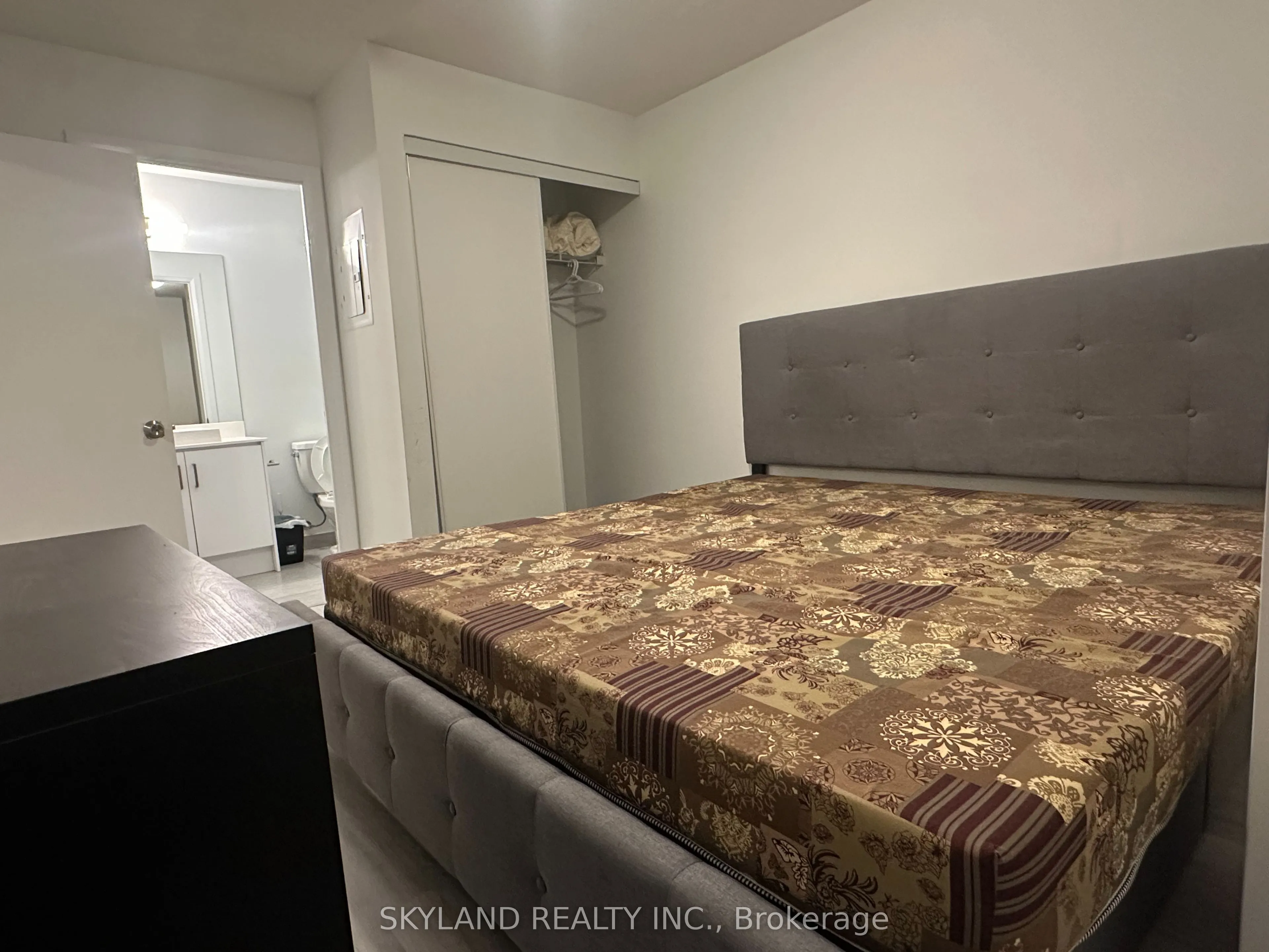 251 Manitoba Street, #205