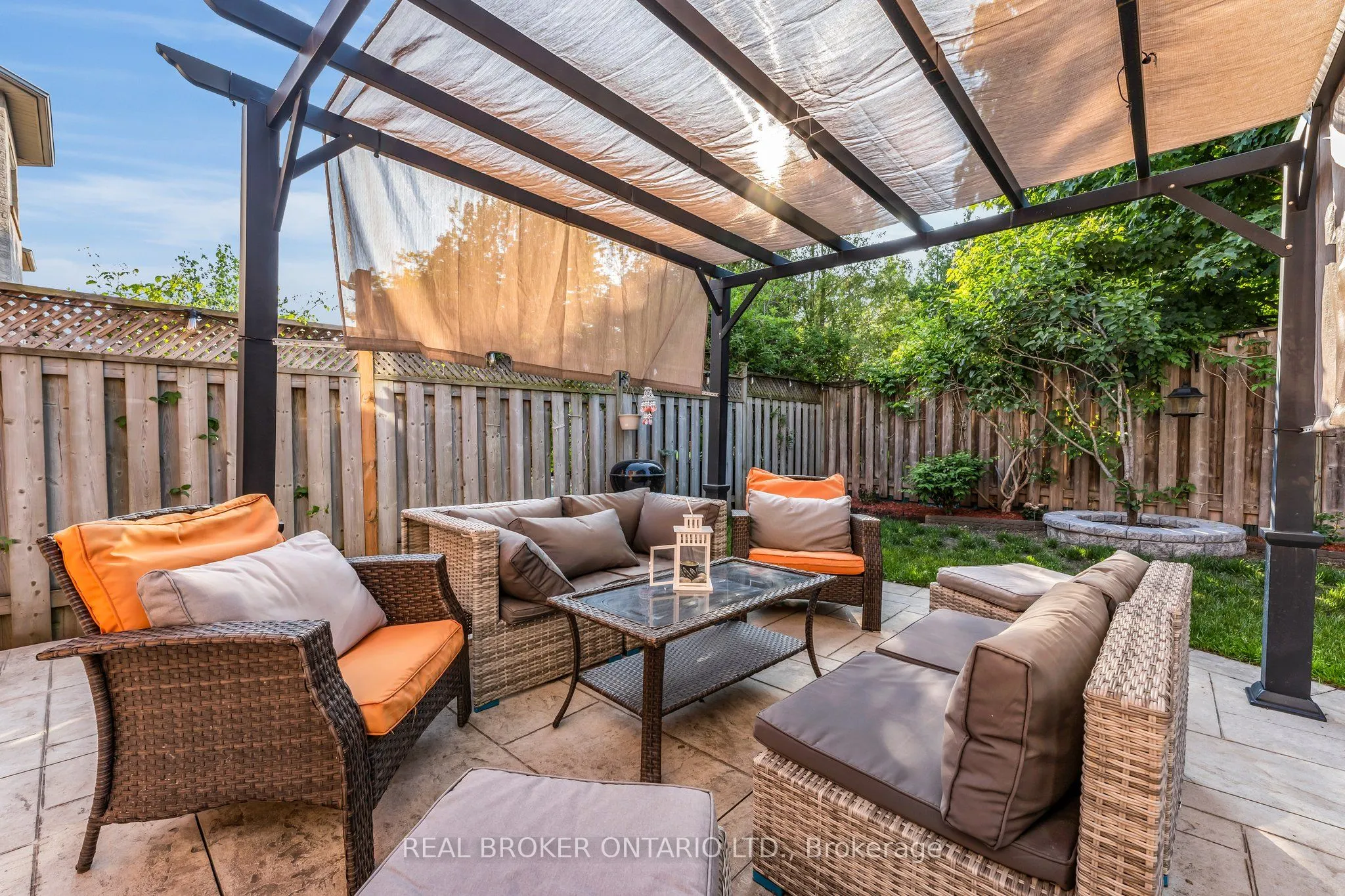 2293 Woodcrest Drive