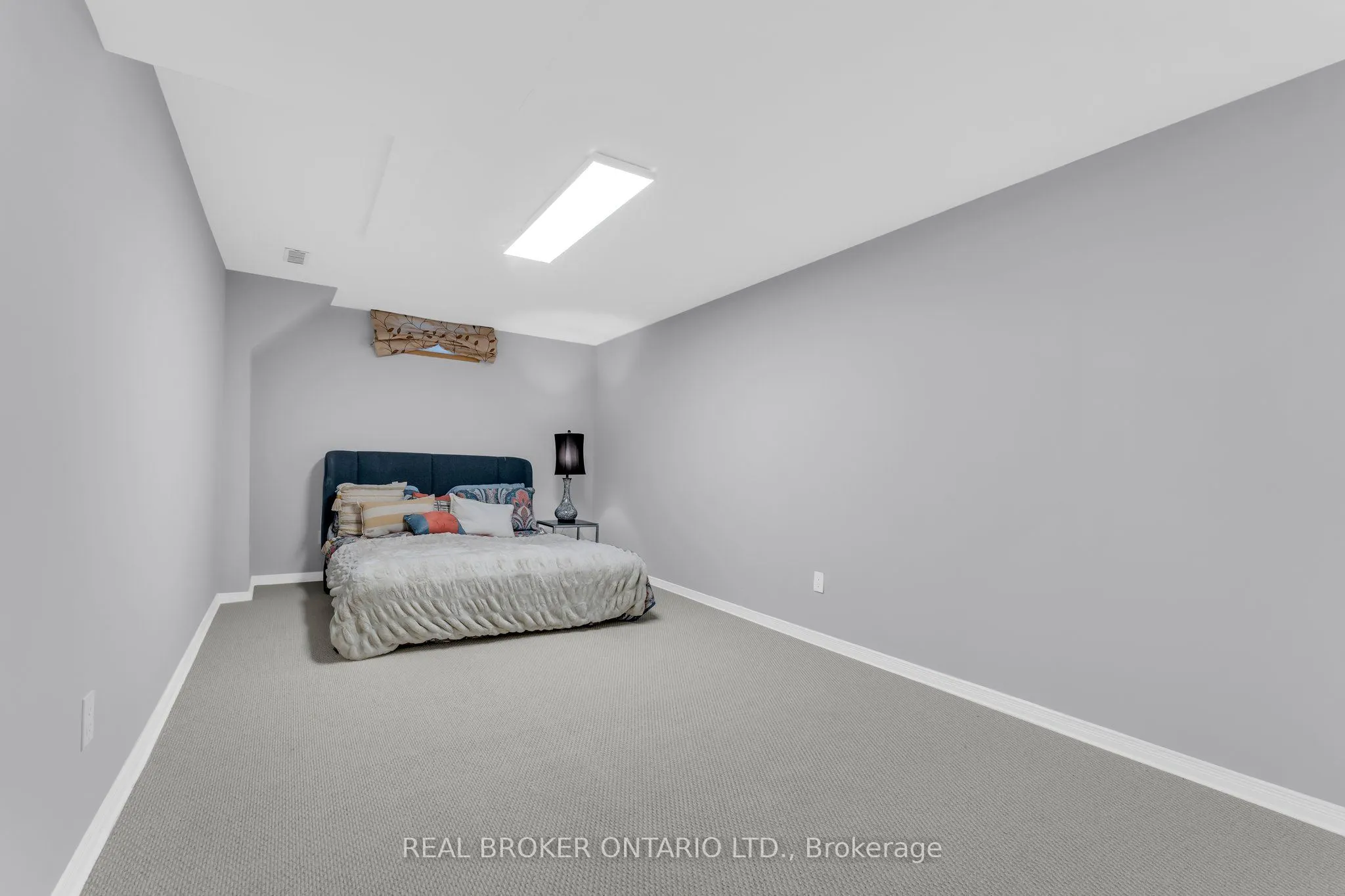 2293 Woodcrest Drive