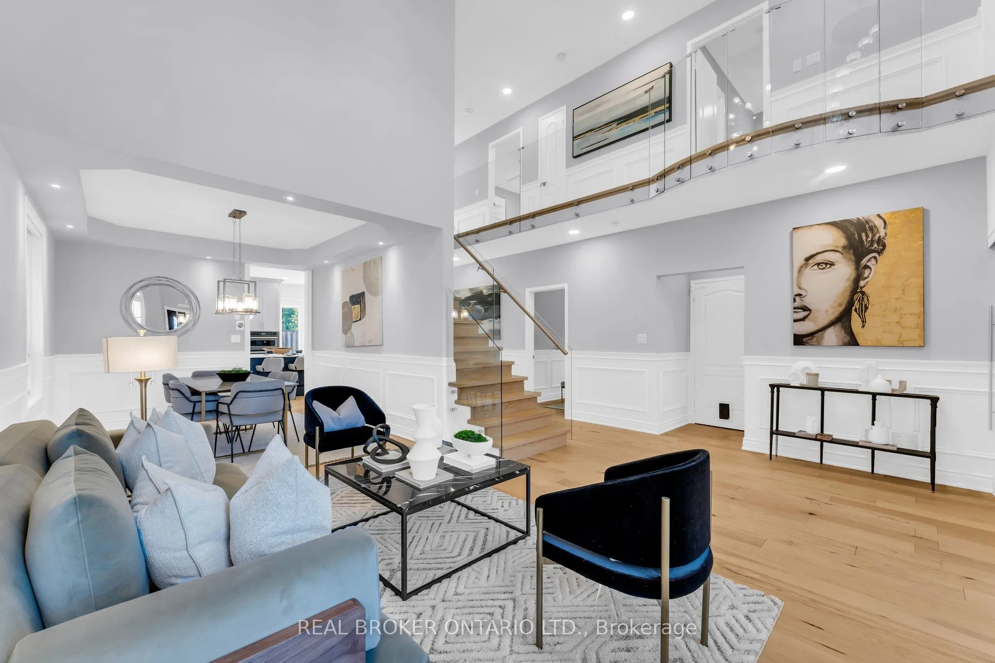 2293 Woodcrest Drive