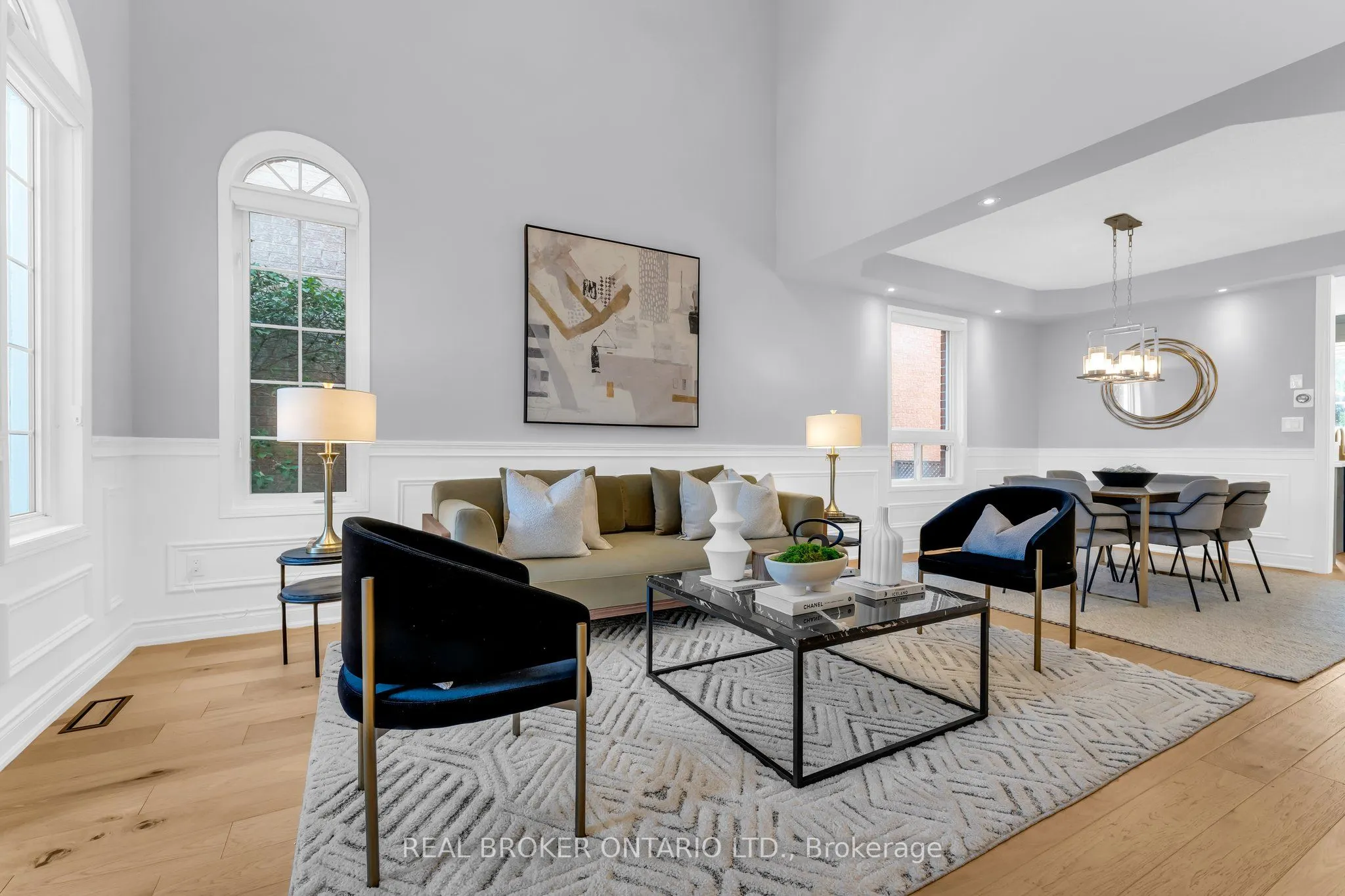 2293 Woodcrest Drive