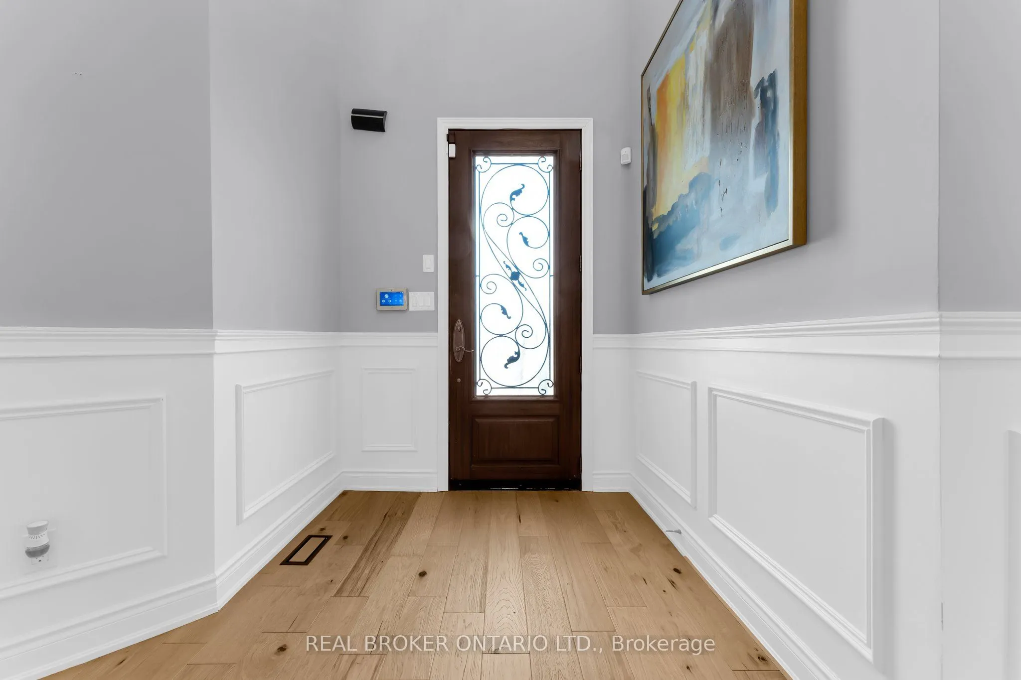 2293 Woodcrest Drive