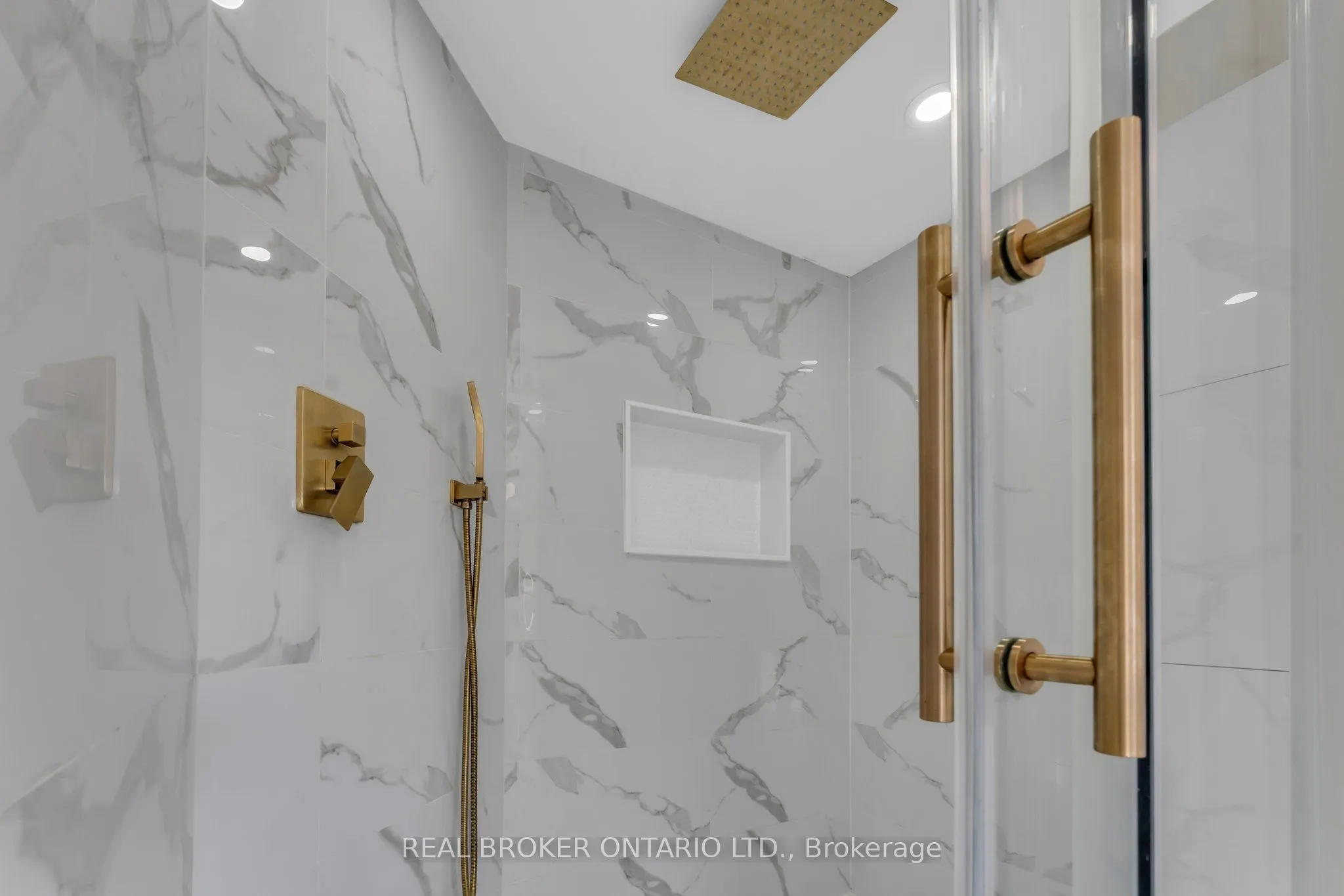 2293 Woodcrest Drive