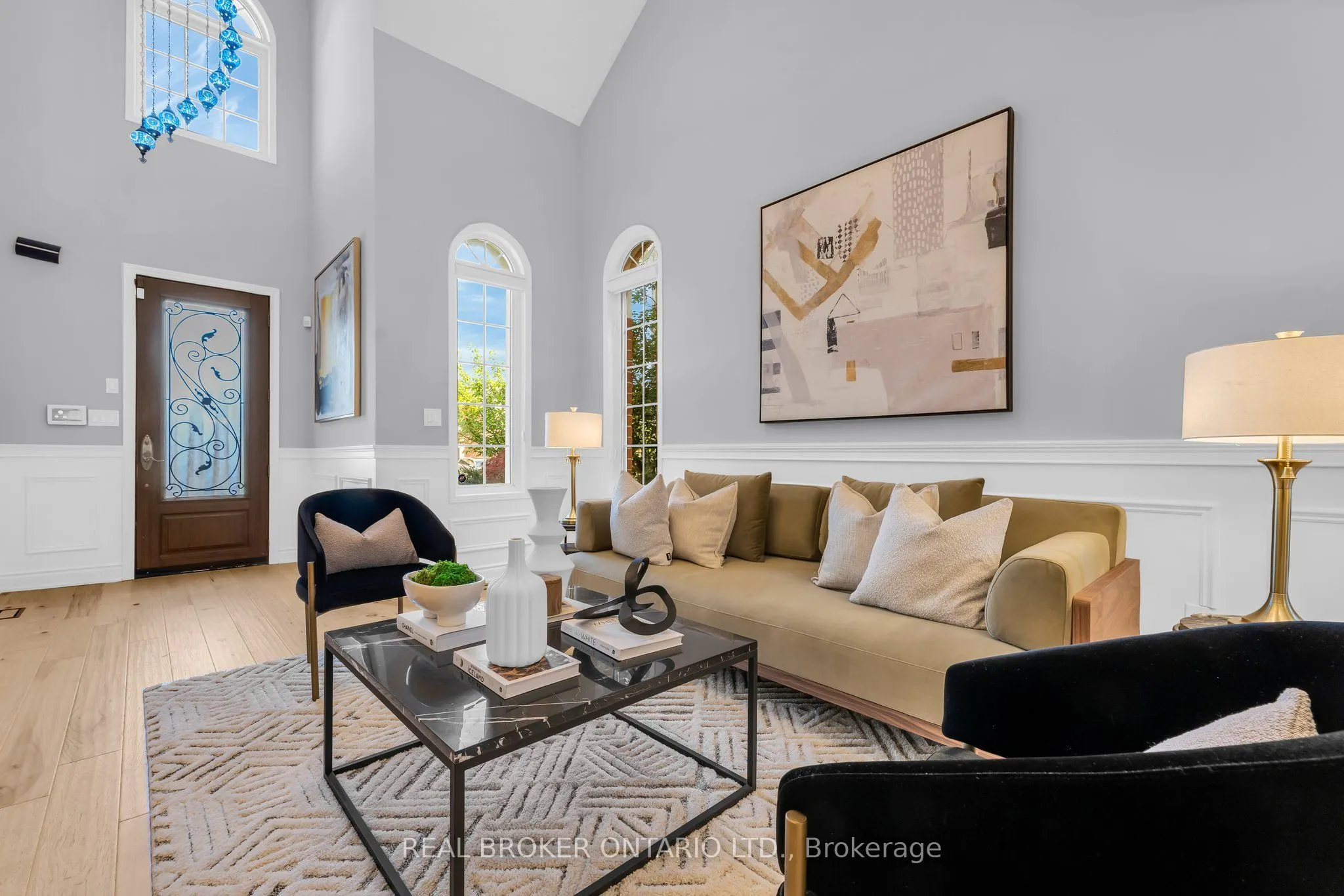 2293 Woodcrest Drive