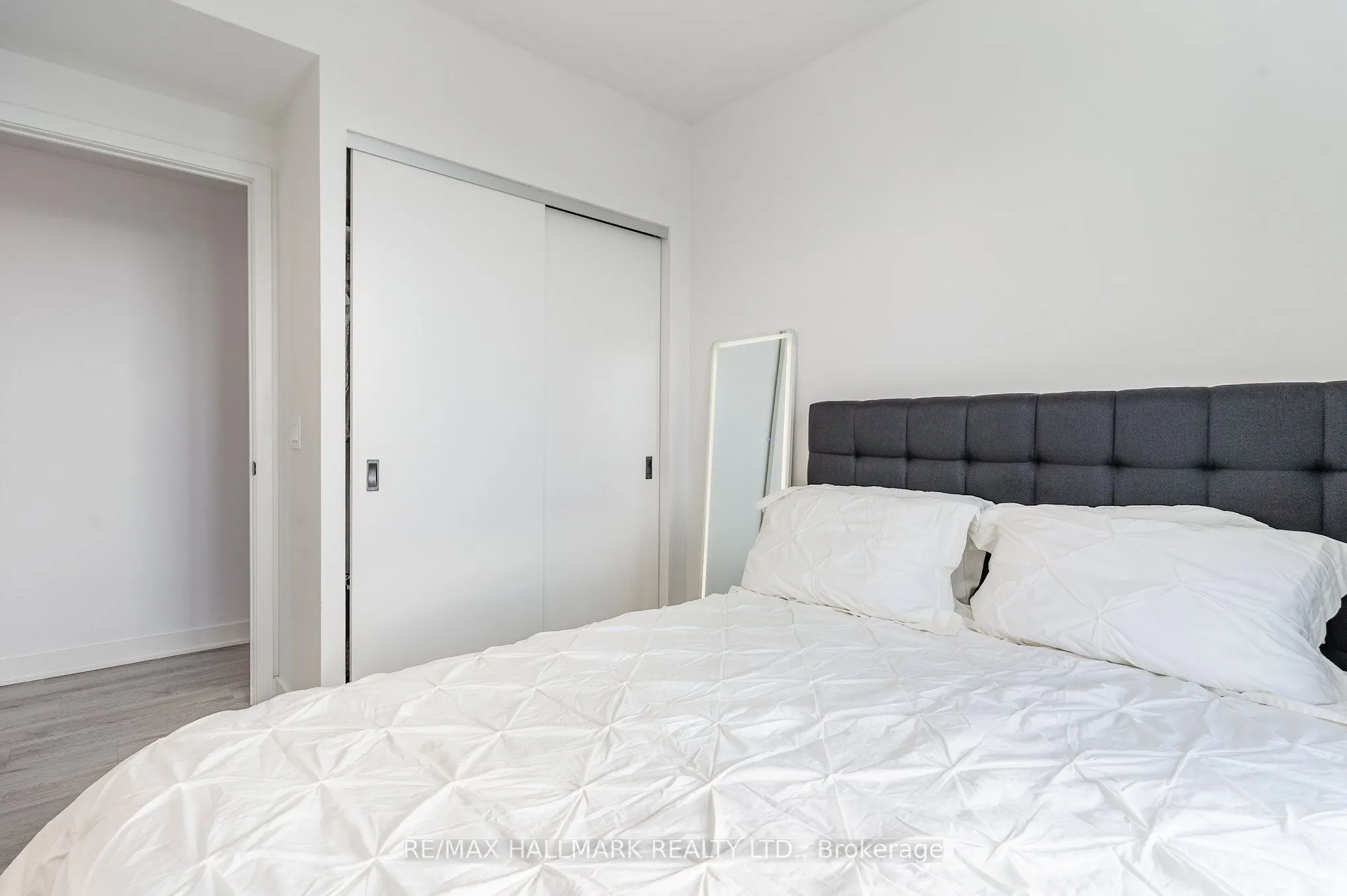 36 Zorra Street S, #1509