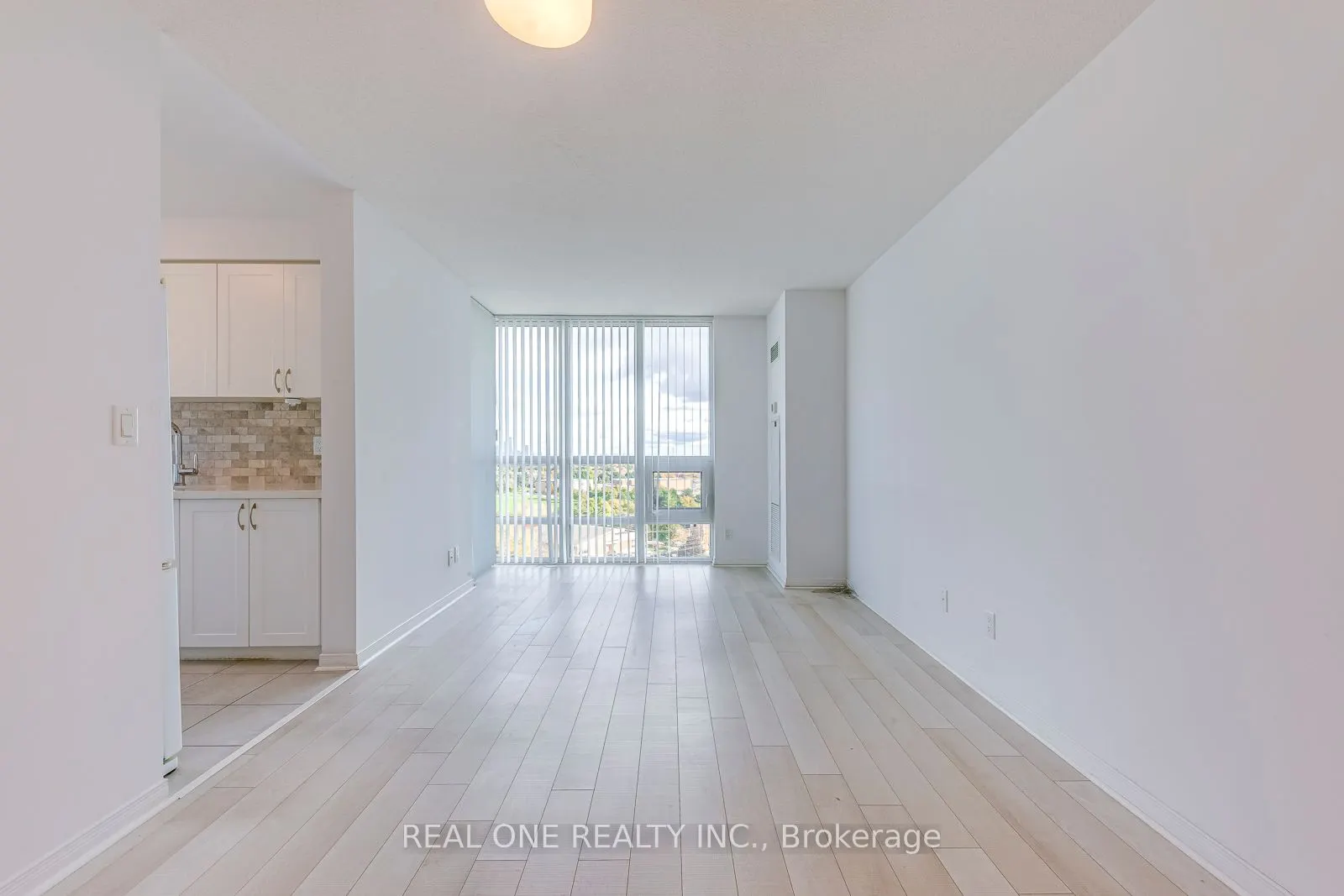 4900 Glen Erin Drive, #1003