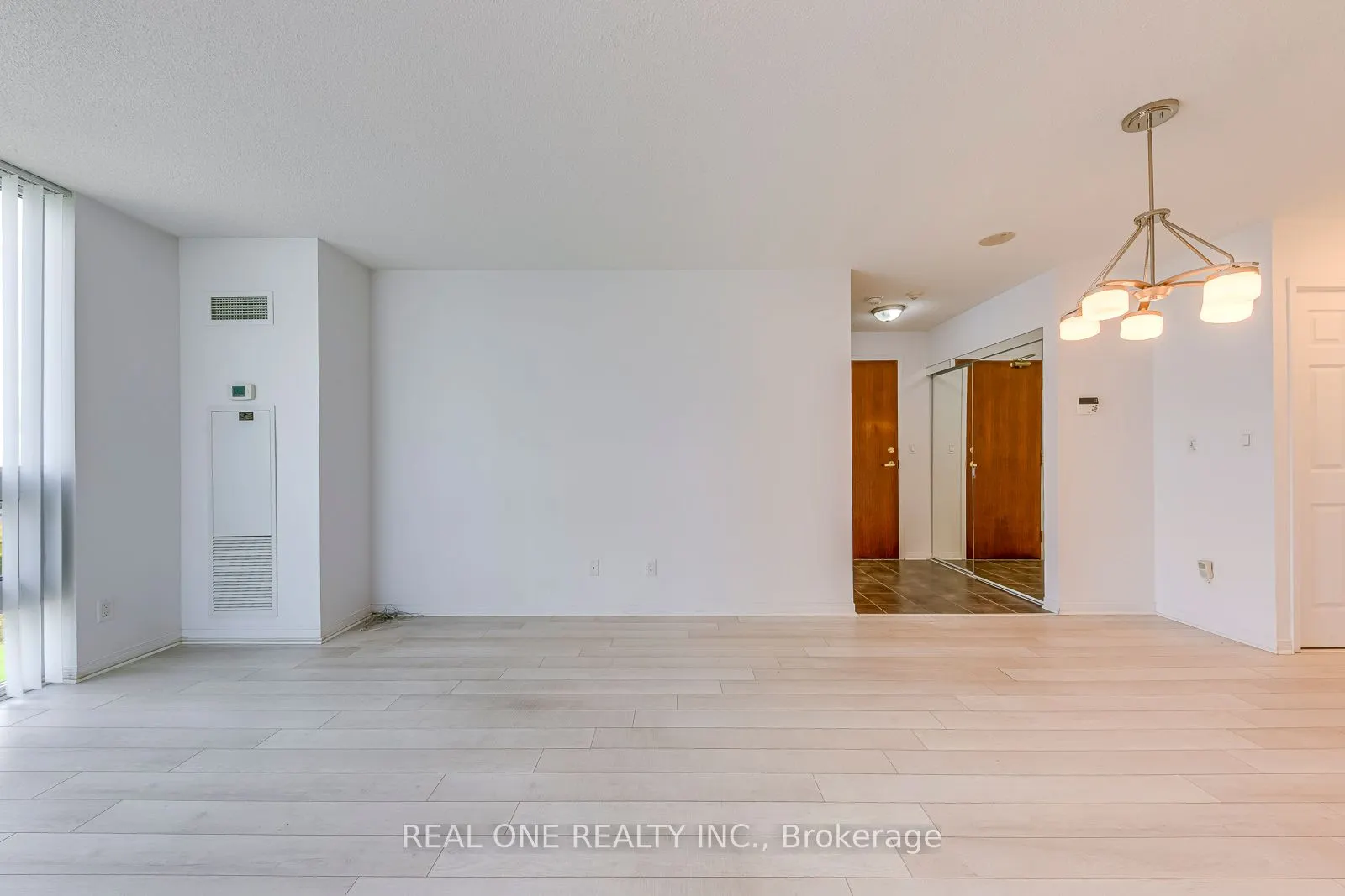 4900 Glen Erin Drive, #1003