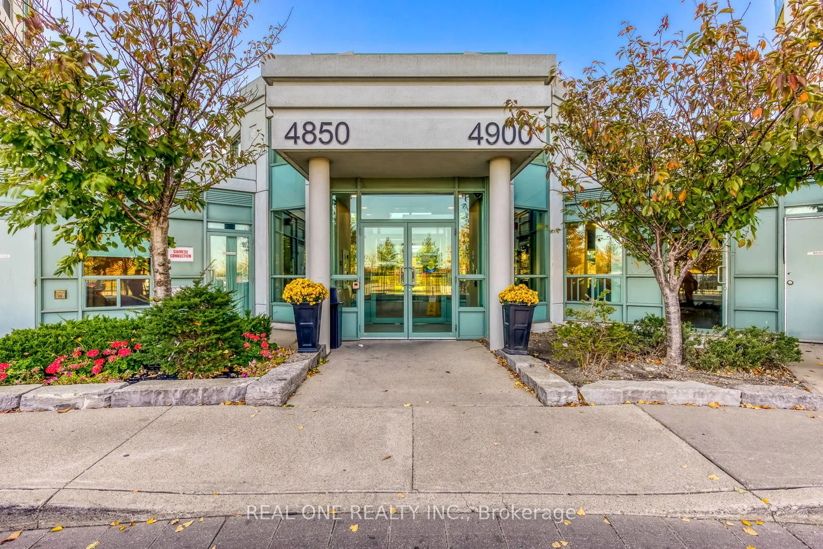 4900 Glen Erin Drive, #1003