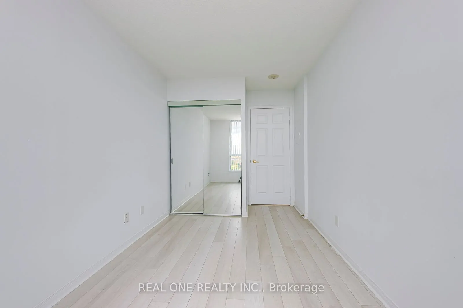 4900 Glen Erin Drive, #1003