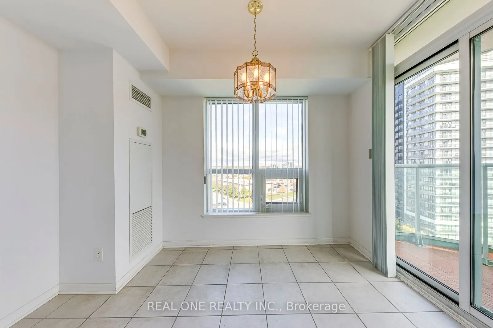 4900 Glen Erin Drive, #1003