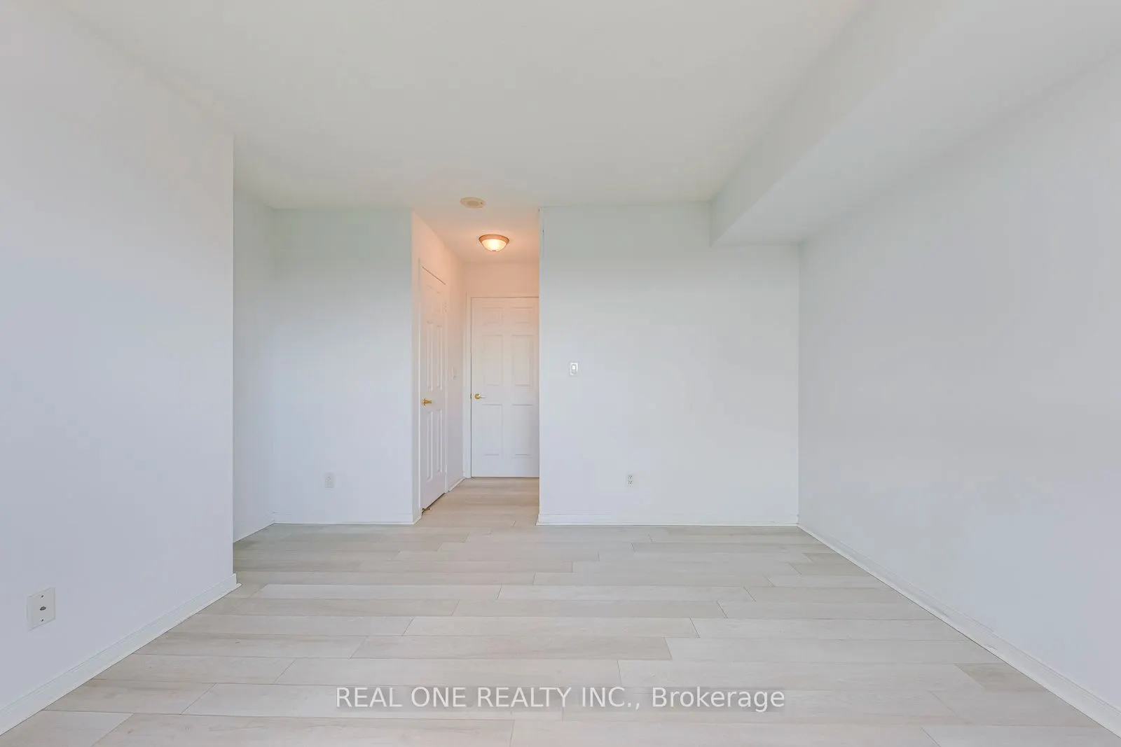 4900 Glen Erin Drive, #1003