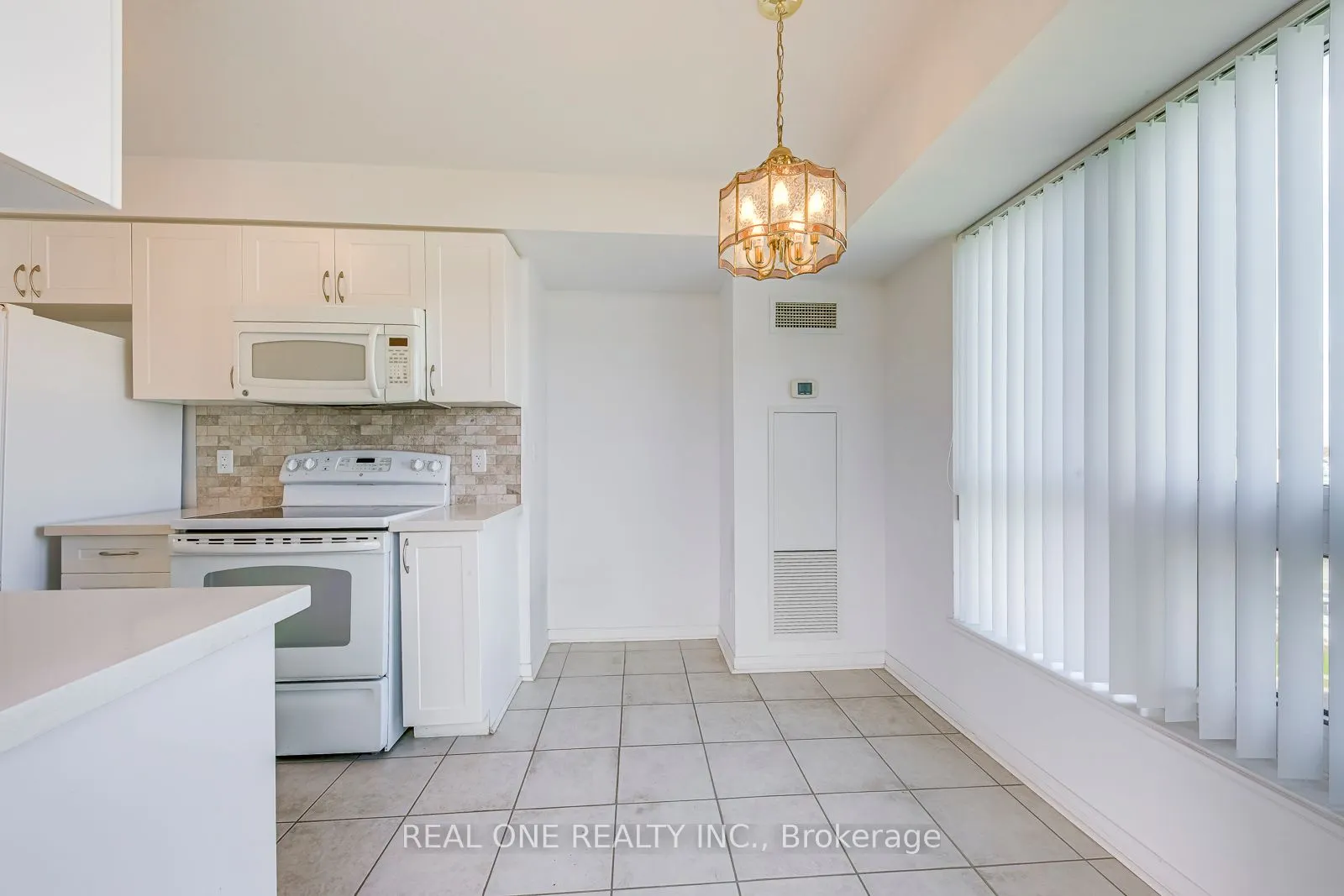 4900 Glen Erin Drive, #1003