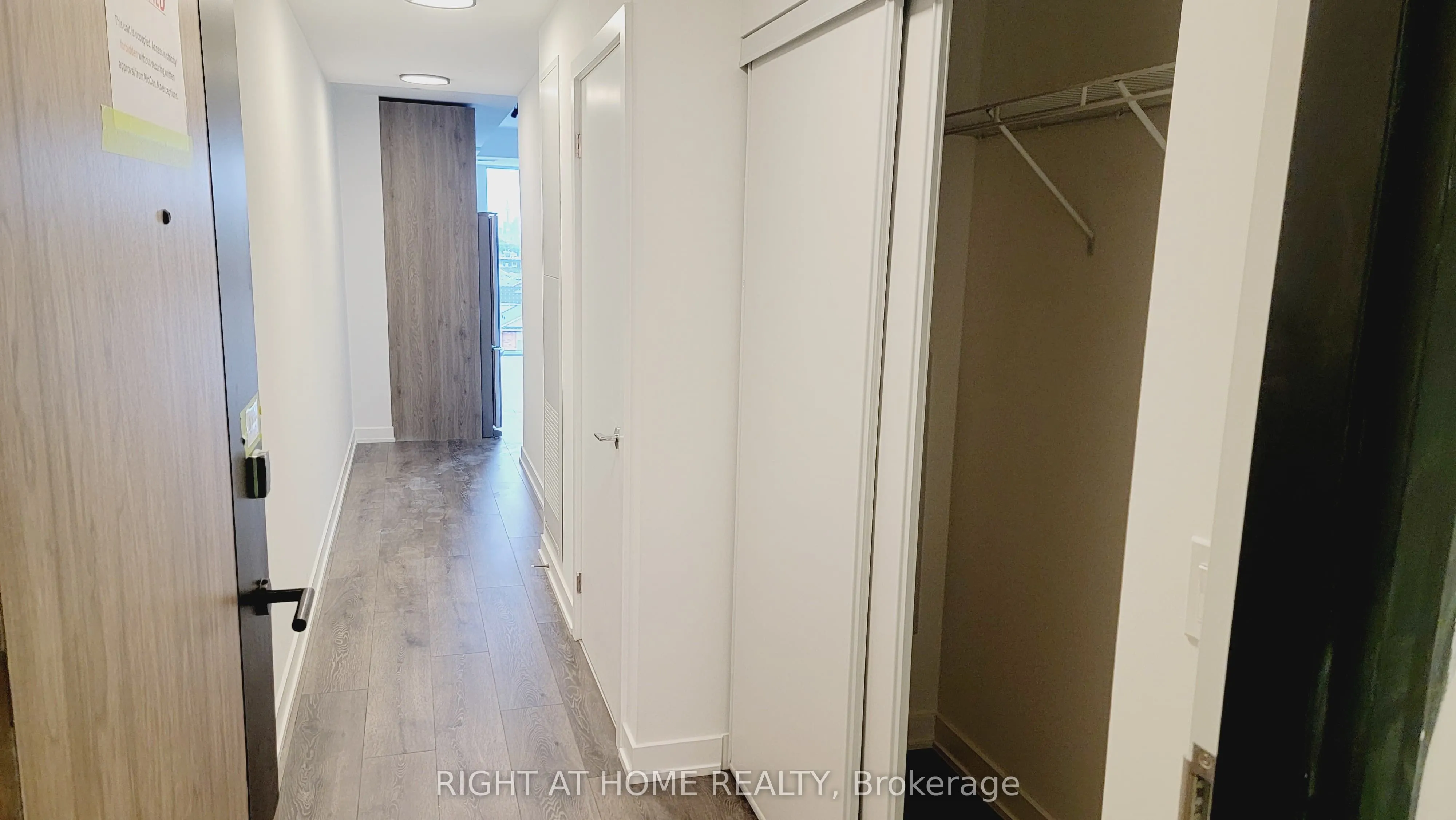 1007 The Queensway, #411