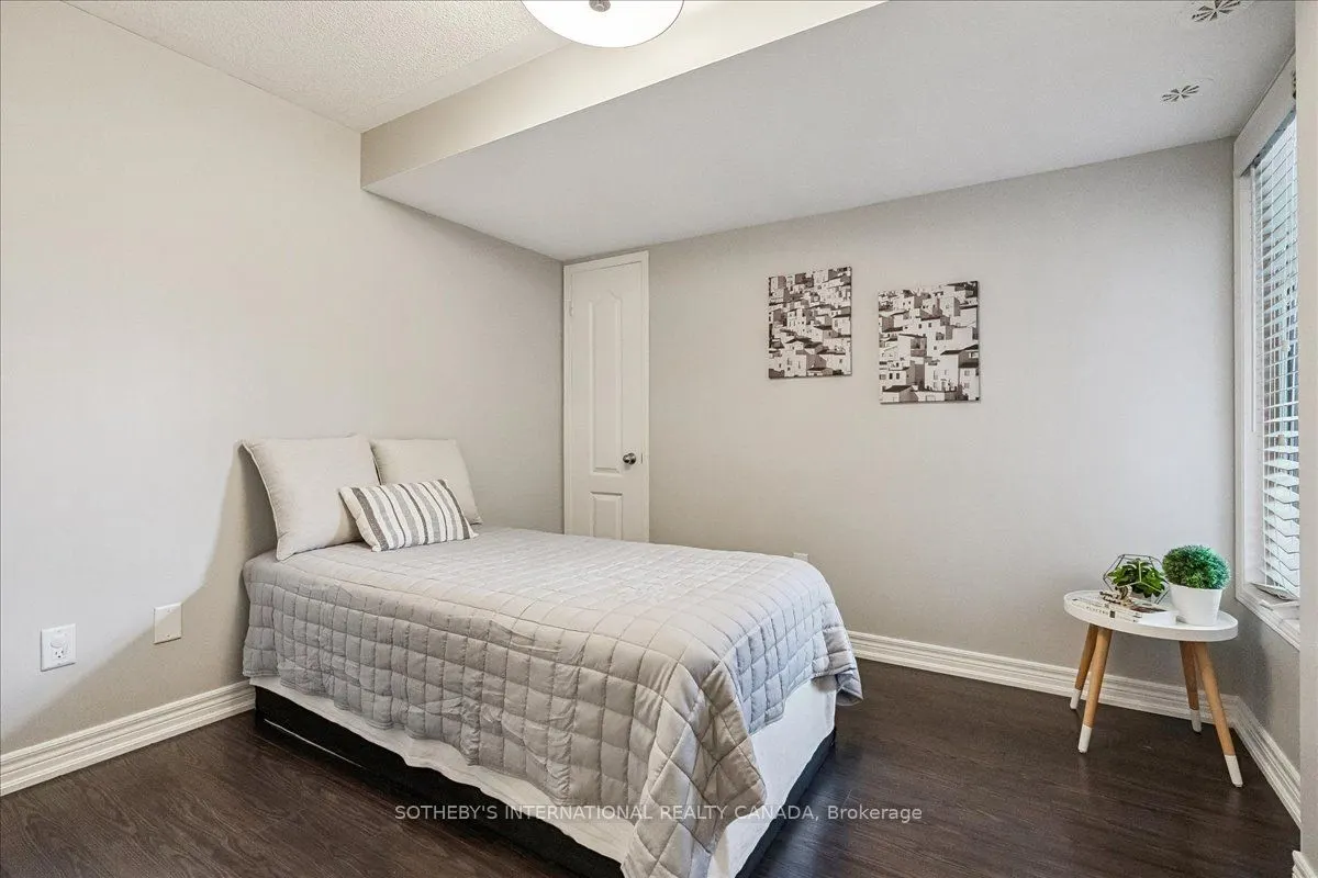 5625 Oscar Peterson Boulevard, #19