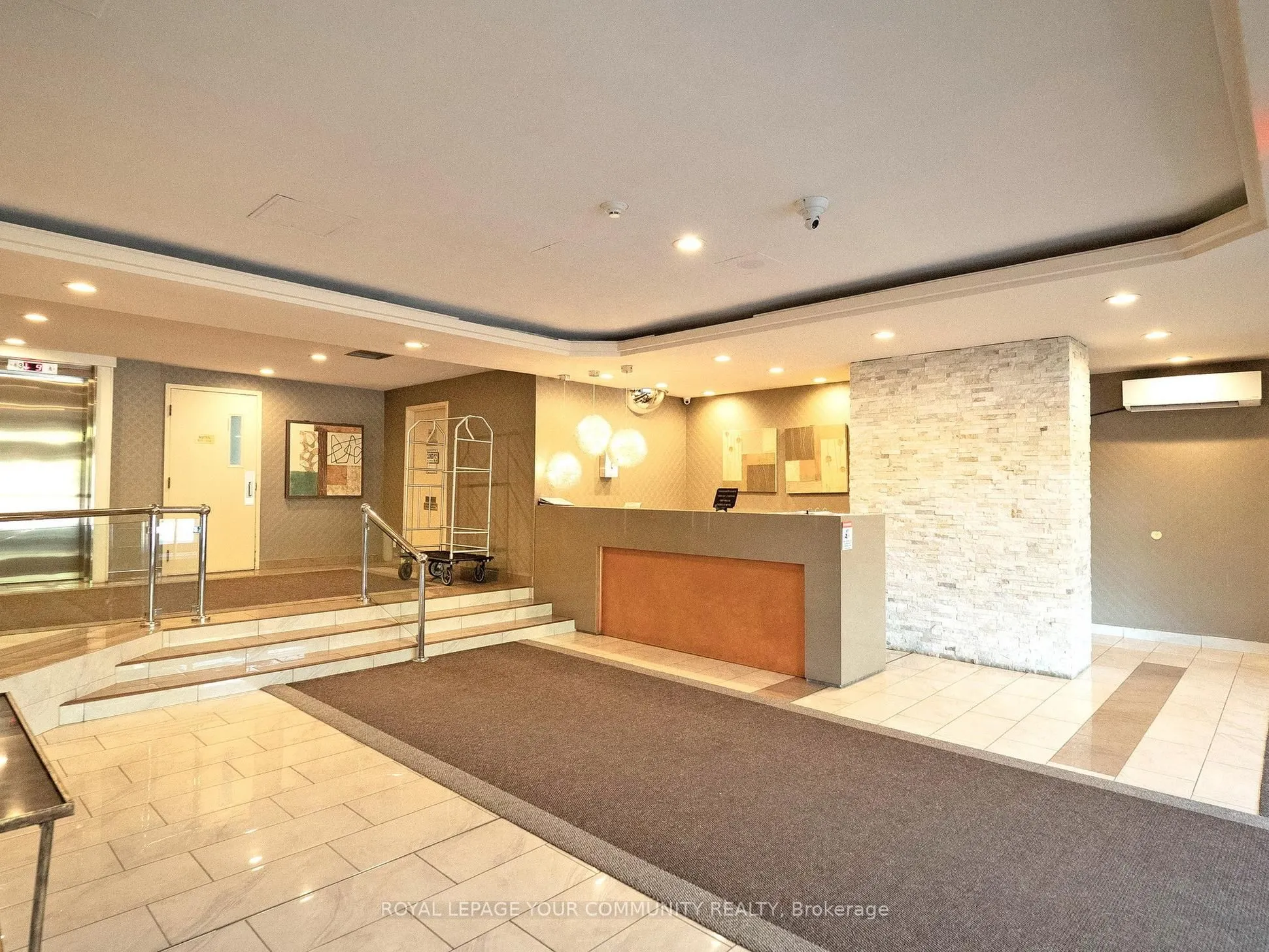 61 Markbrook Lane, #1611