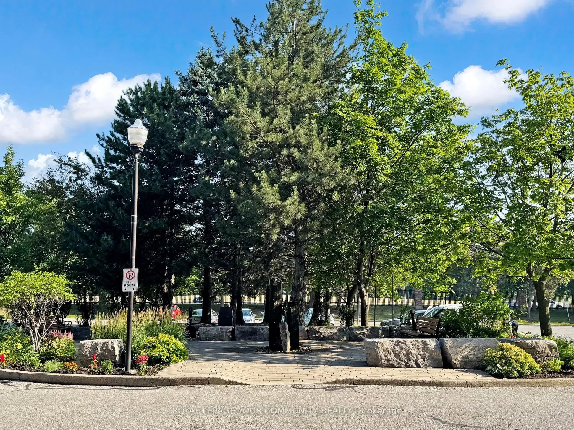 61 Markbrook Lane, #1611