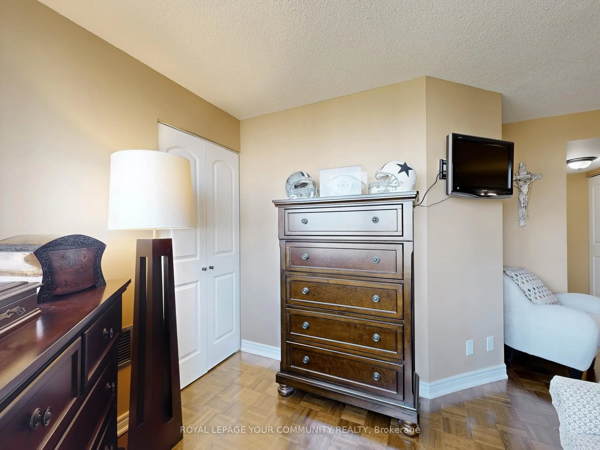 61 Markbrook Lane, #1611