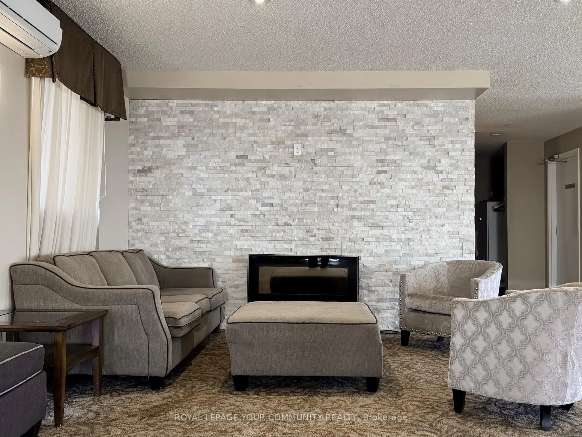 61 Markbrook Lane, #1611