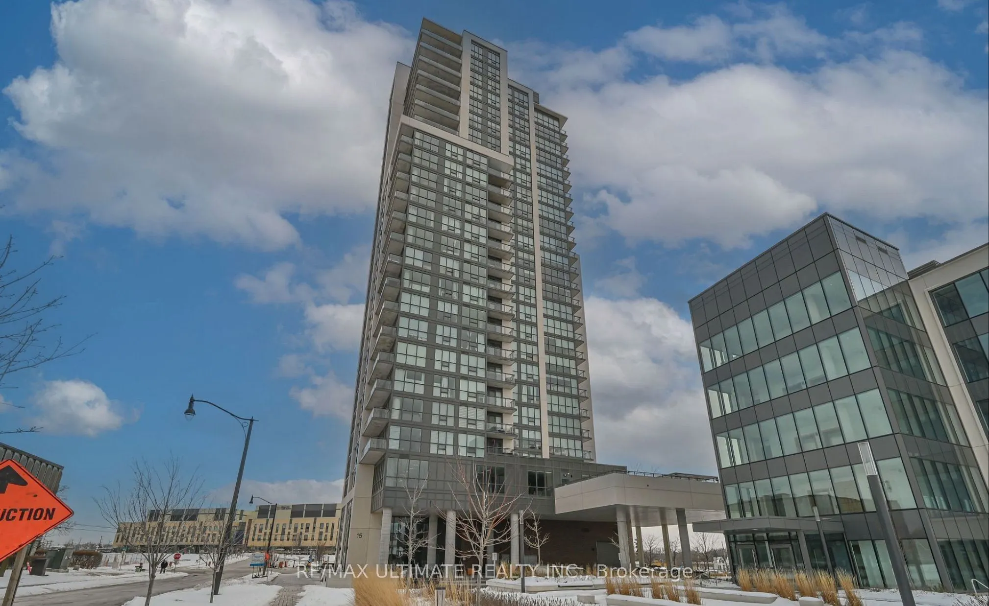 15 Lynch Street, #708