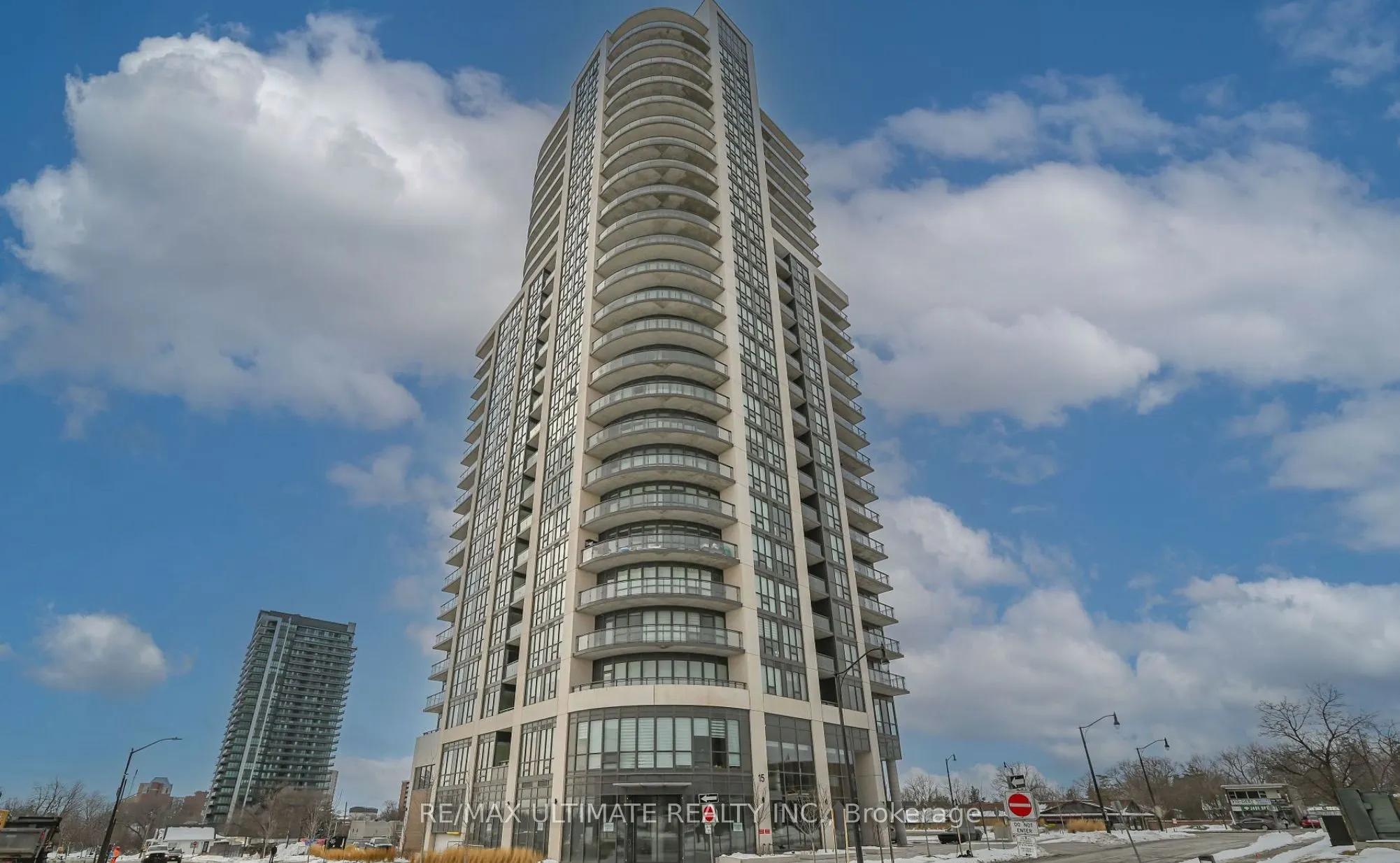 15 Lynch Street, #708