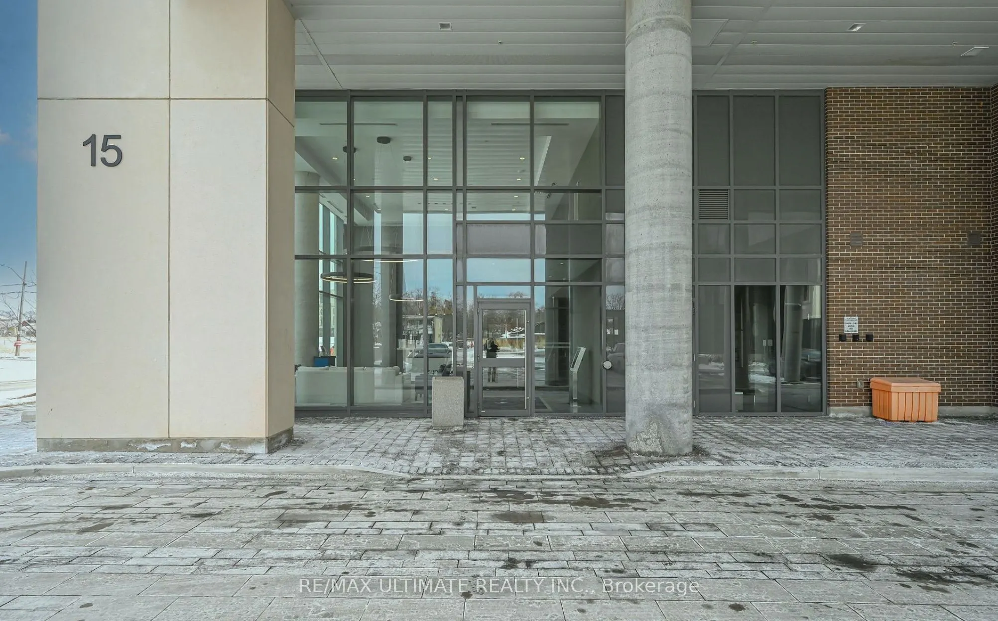 15 Lynch Street, #708