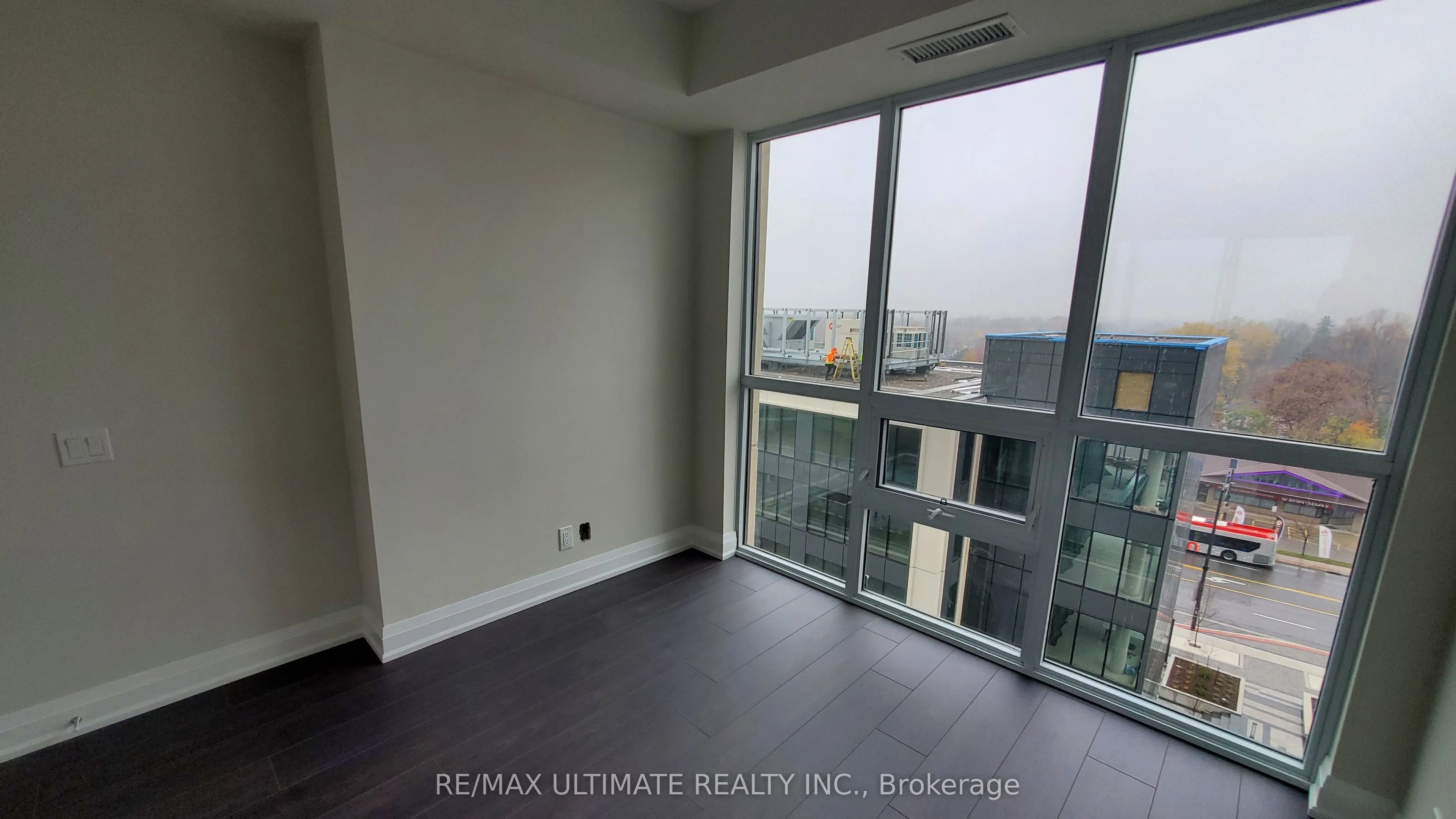 15 Lynch Street, #708