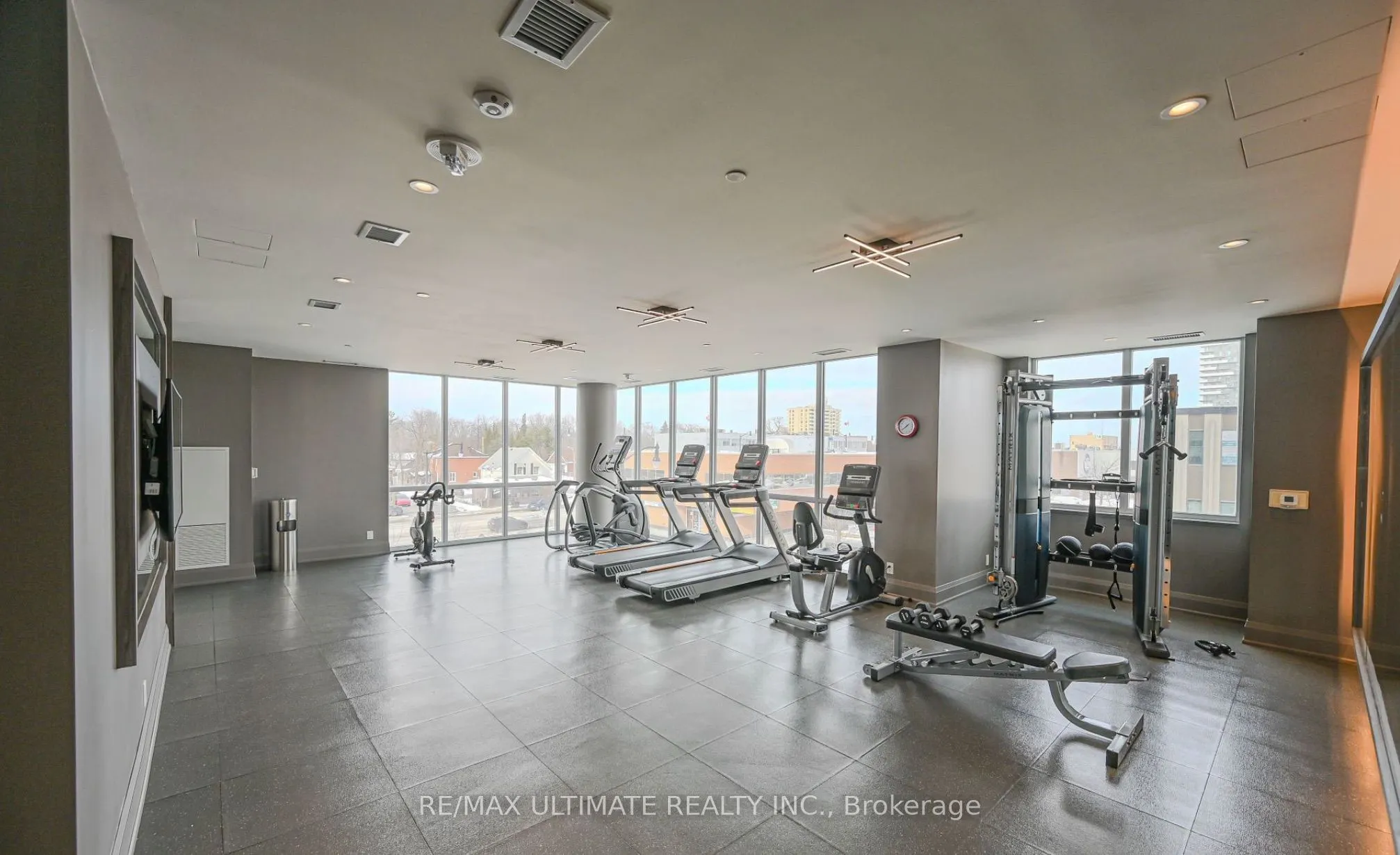 15 Lynch Street, #708