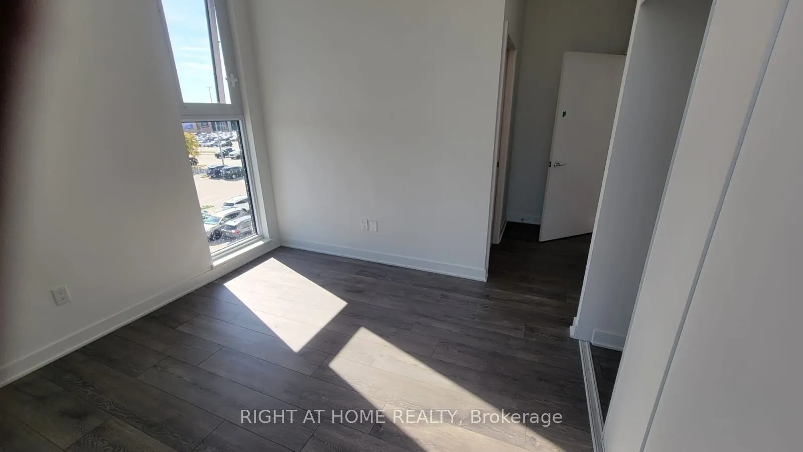 1007 The Queensway, #223