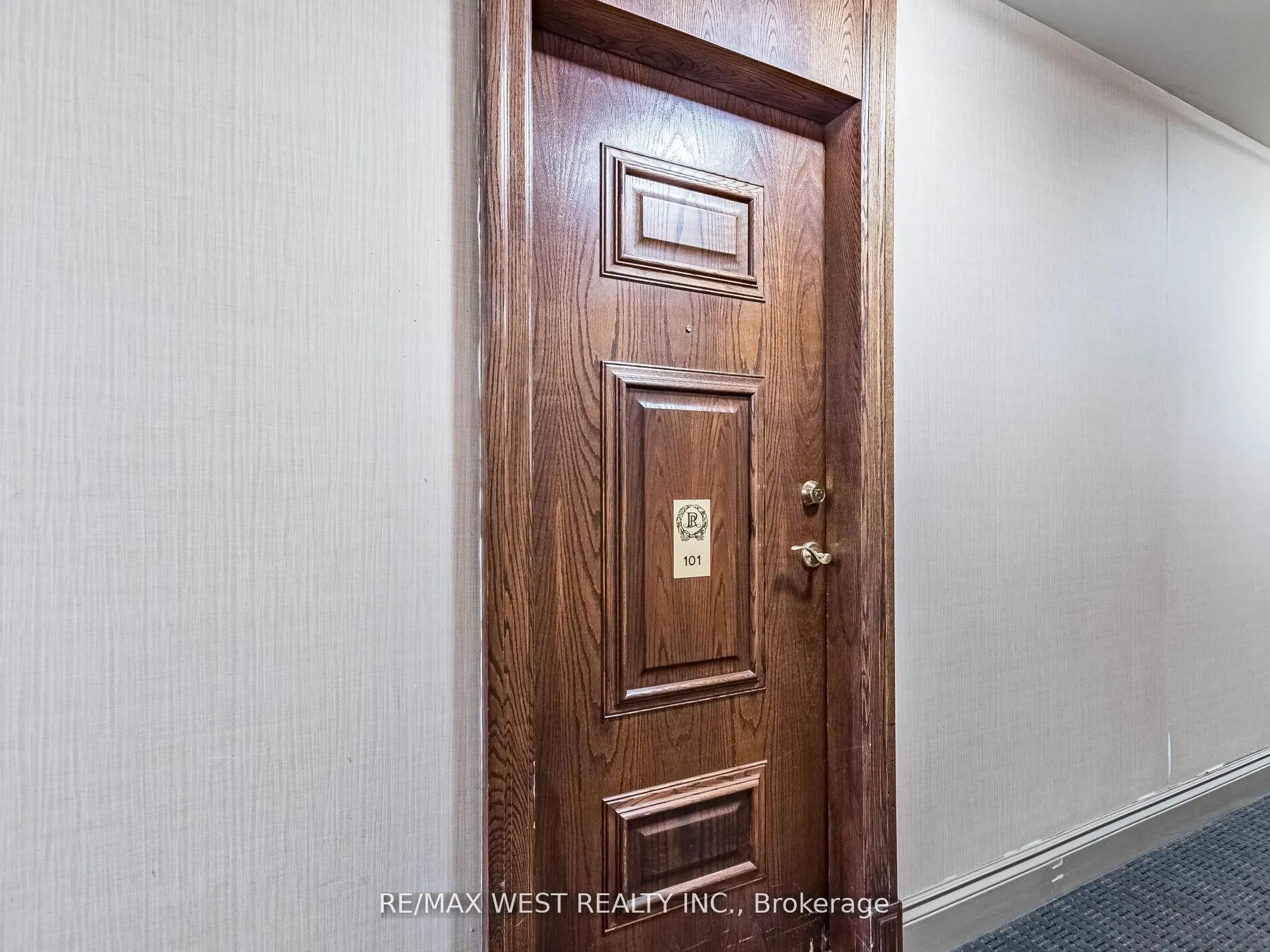 9 Michael Power Place, #101