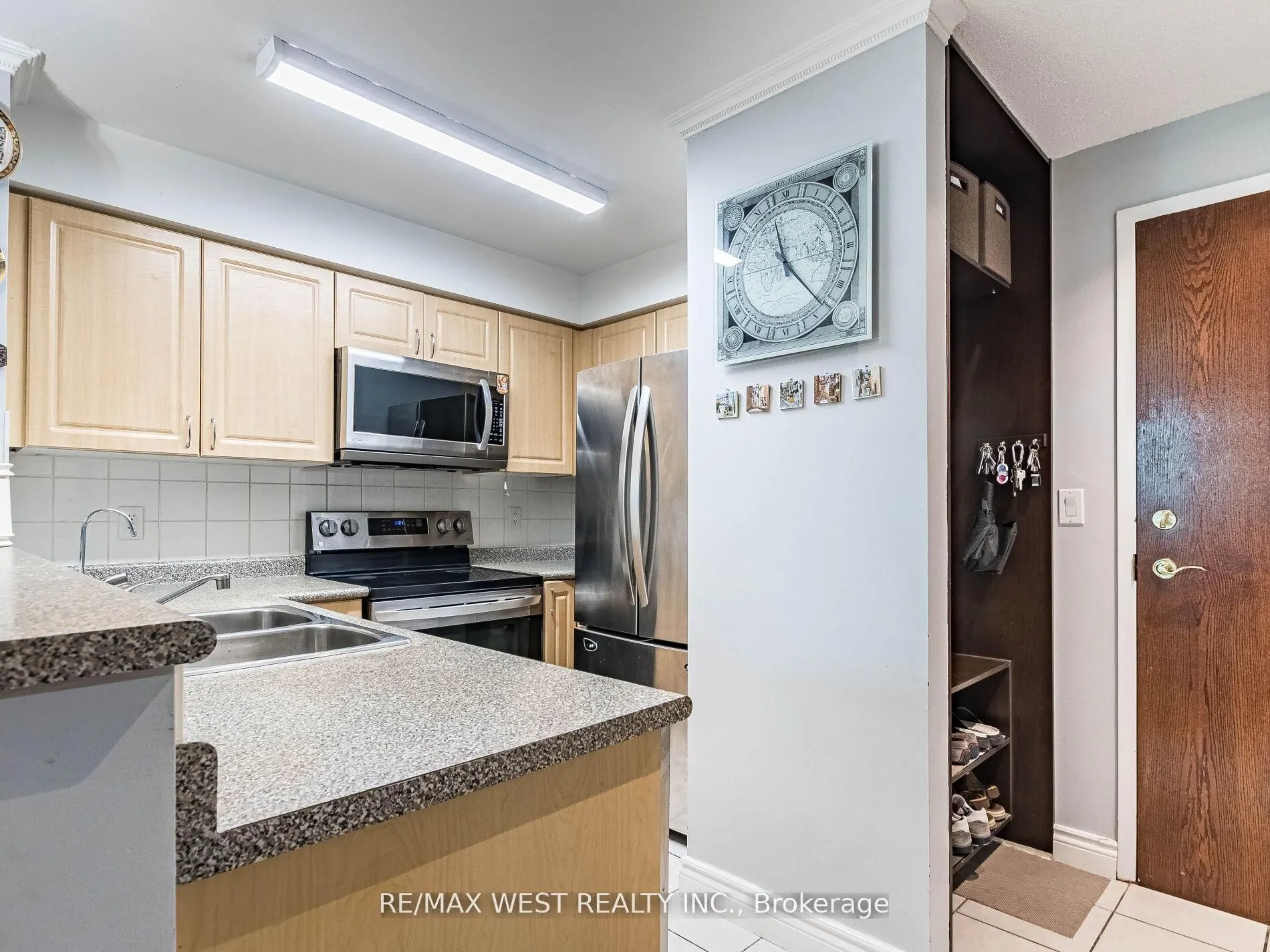 9 Michael Power Place, #101