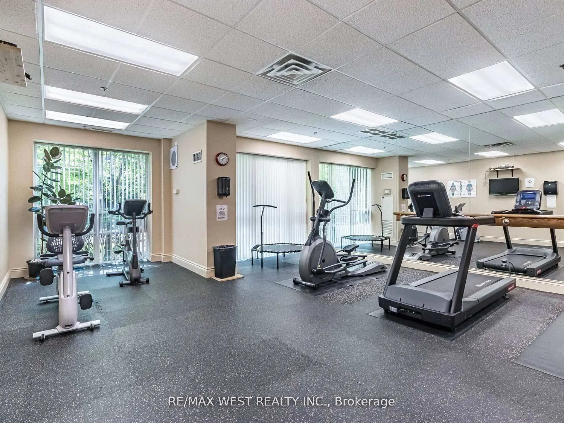 9 Michael Power Place, #101