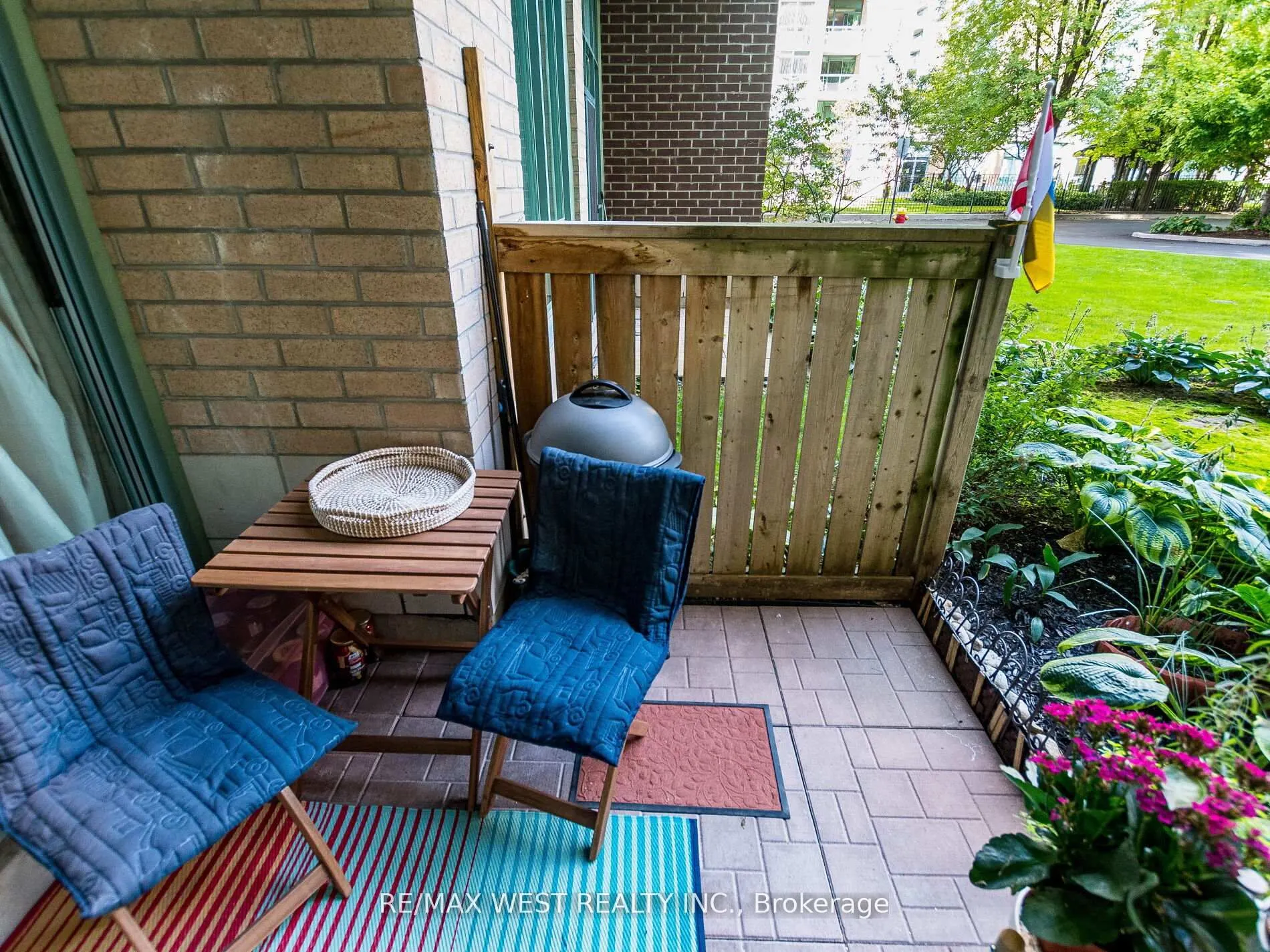 9 Michael Power Place, #101