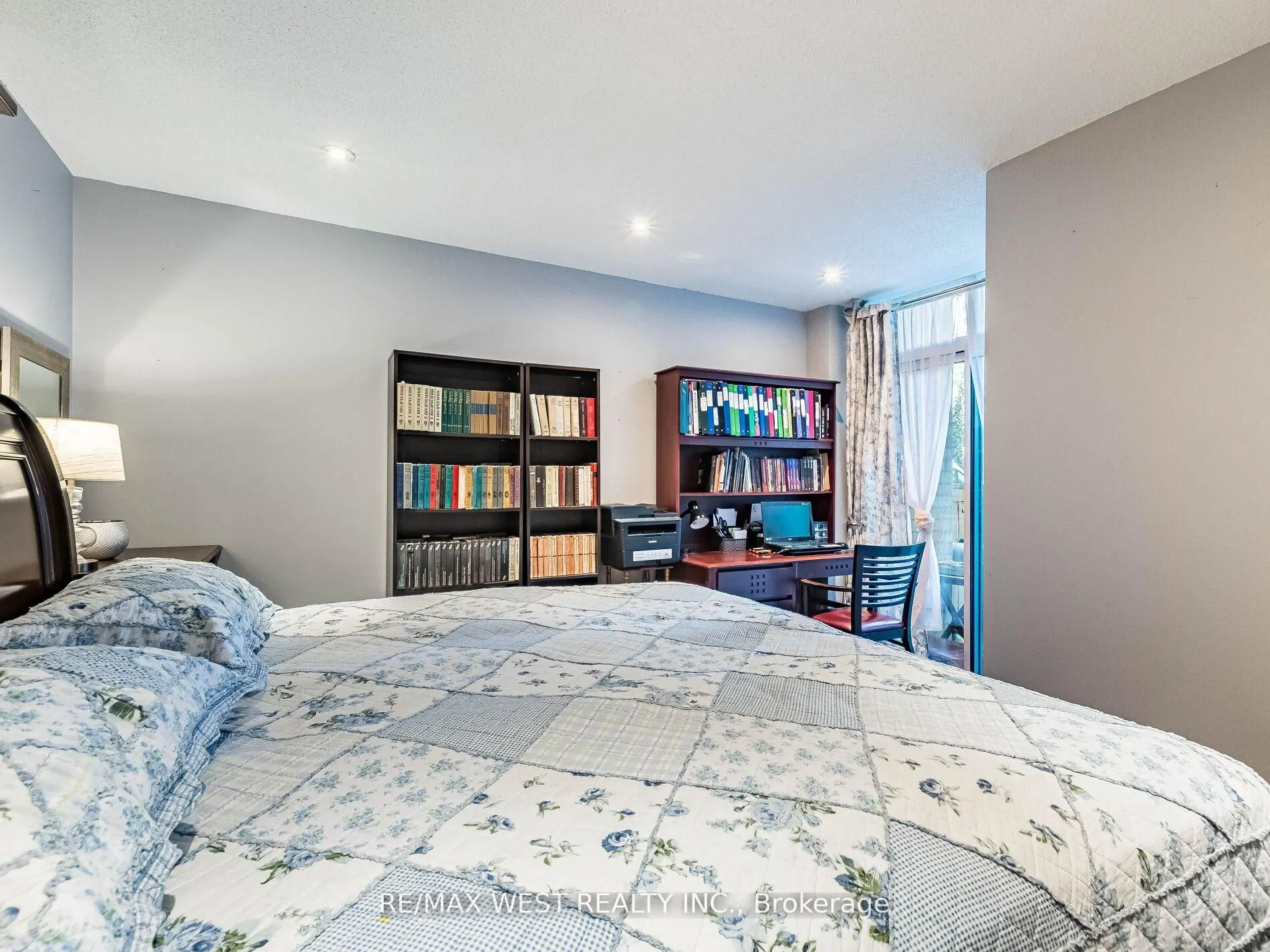 9 Michael Power Place, #101