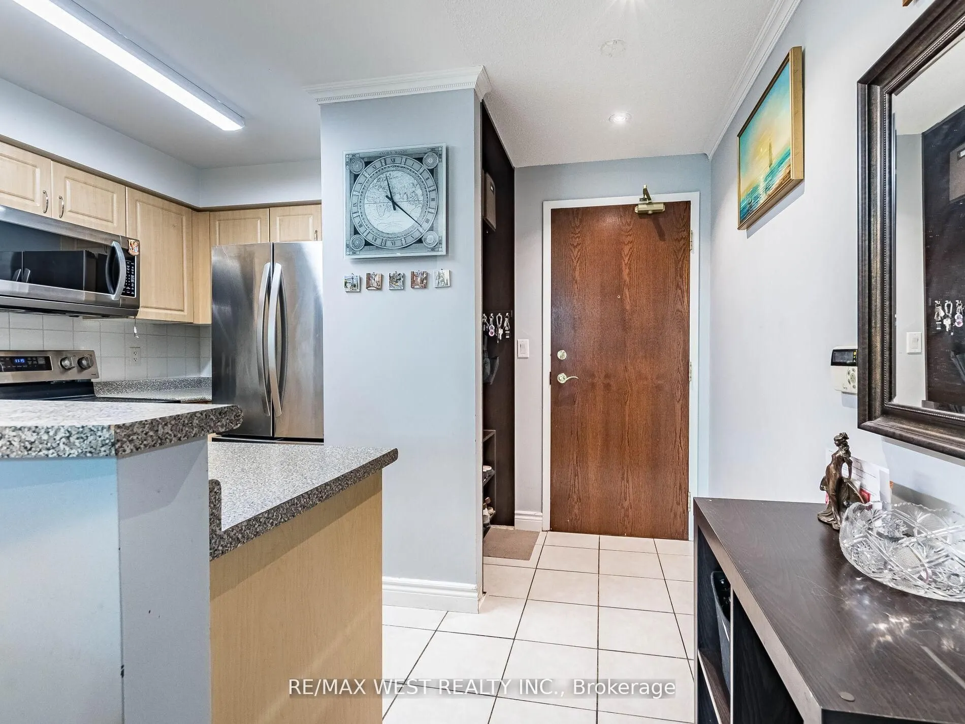 9 Michael Power Place, #101