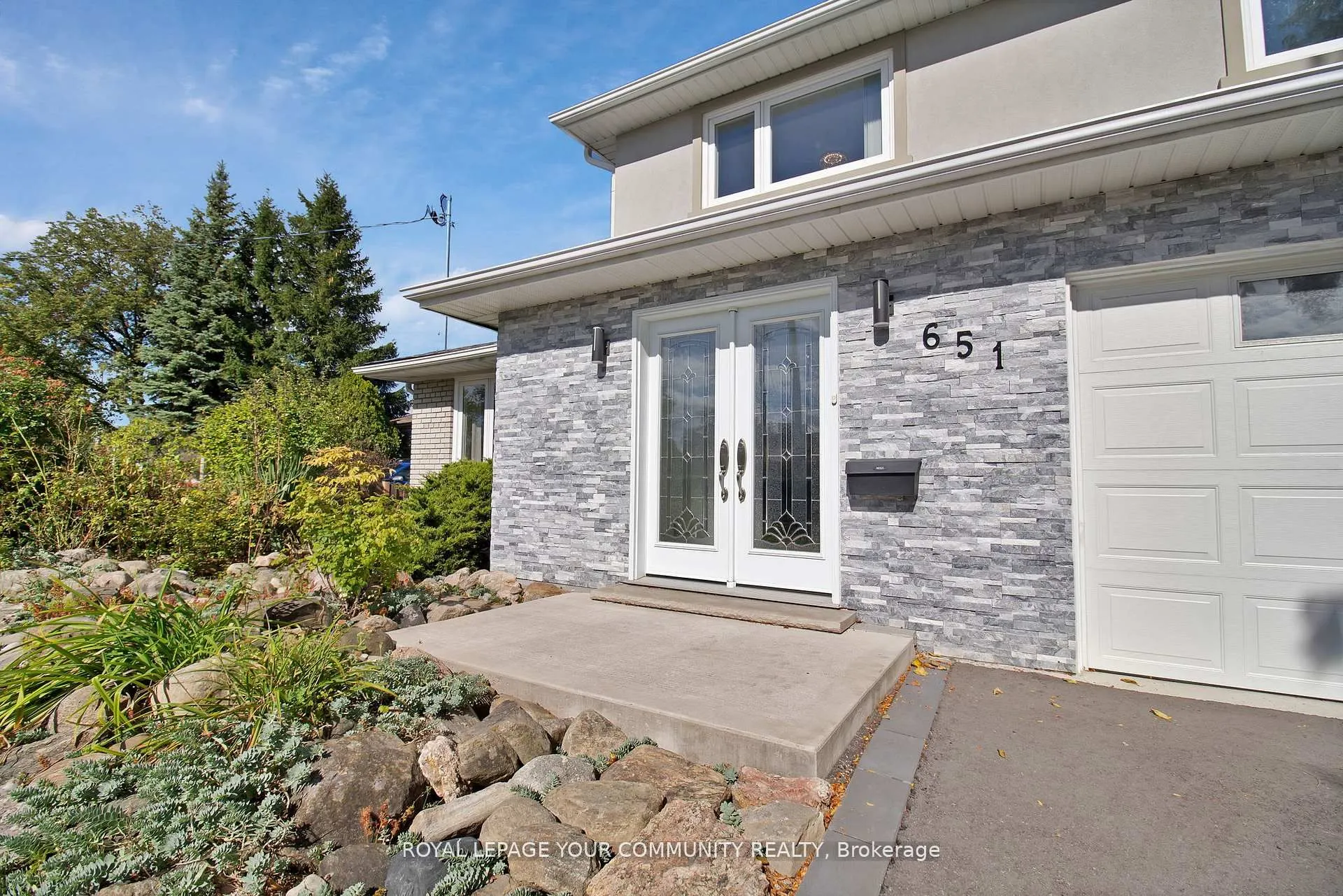 651 Burnhamthorpe Road