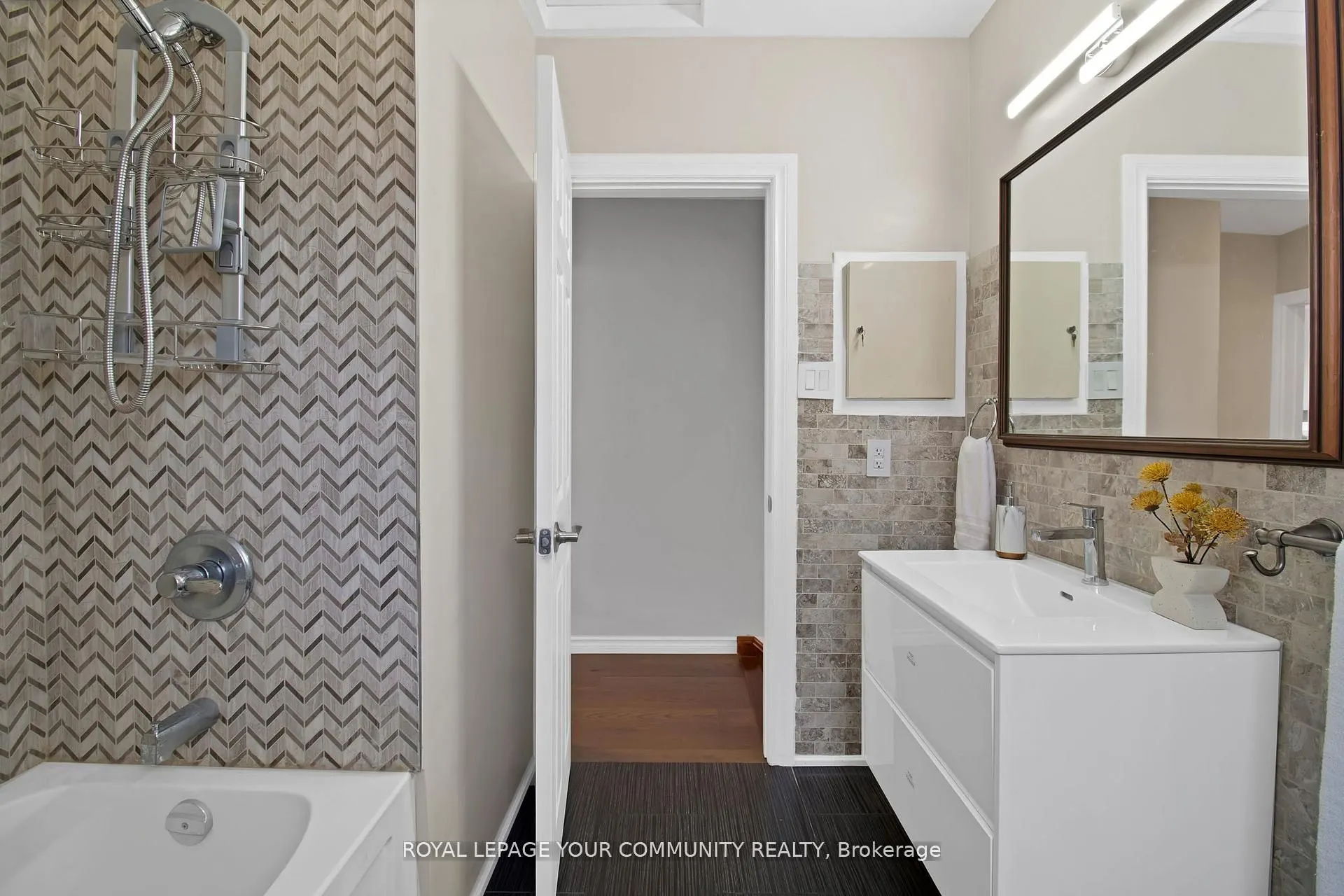 651 Burnhamthorpe Road