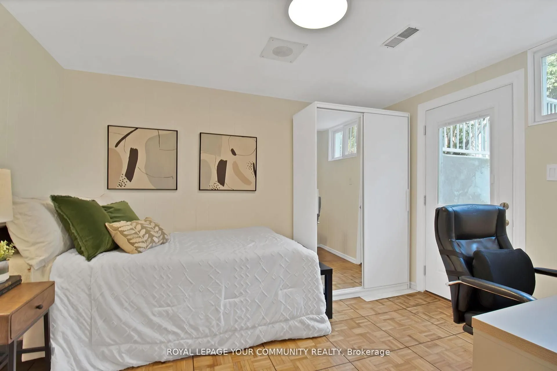 651 Burnhamthorpe Road