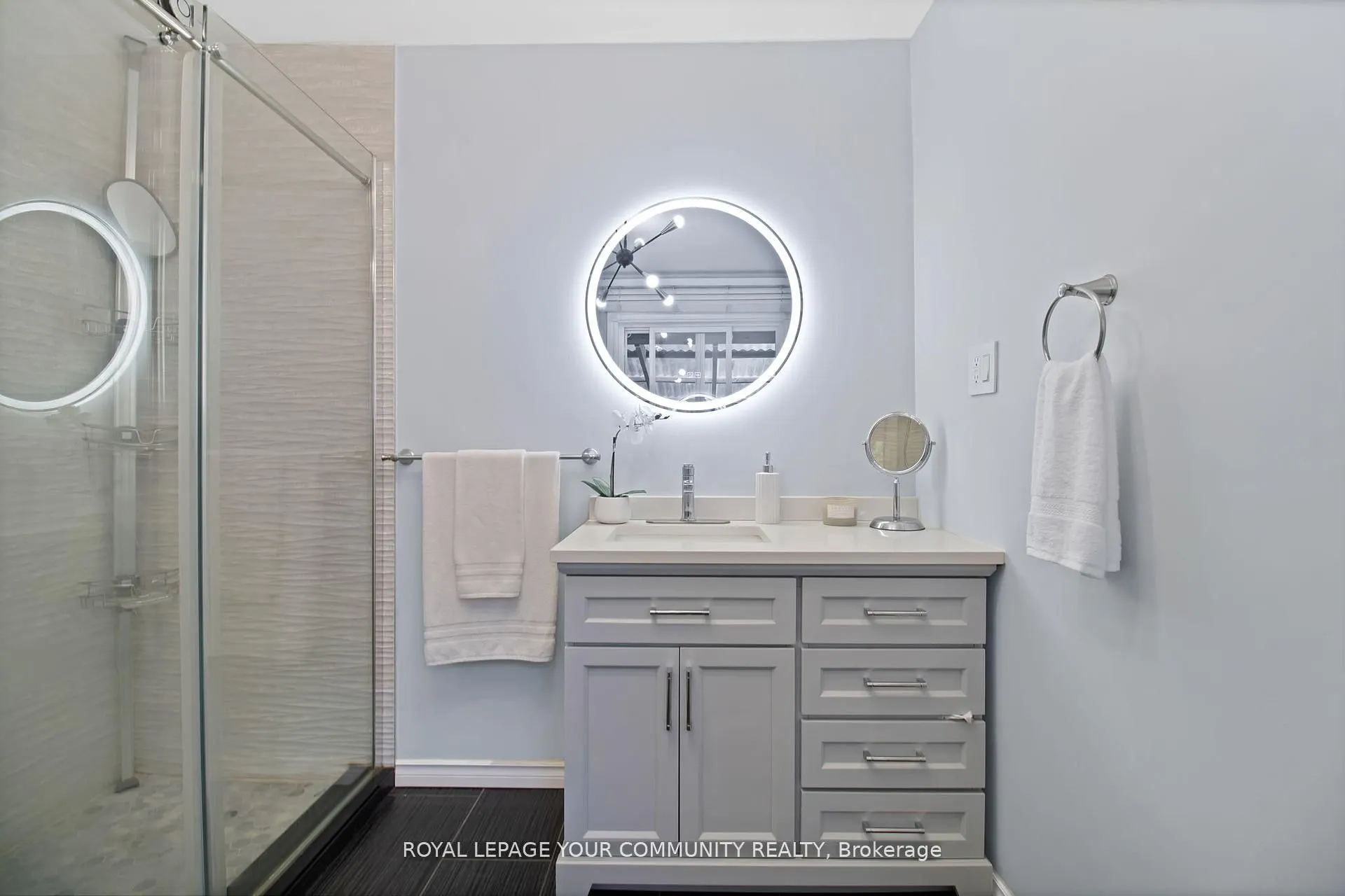 651 Burnhamthorpe Road