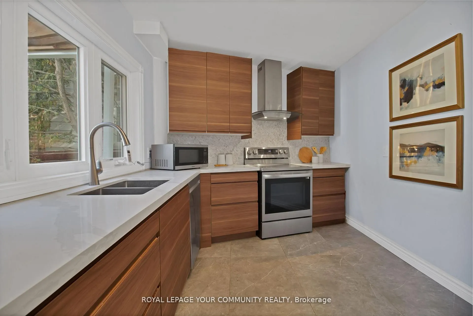 651 Burnhamthorpe Road