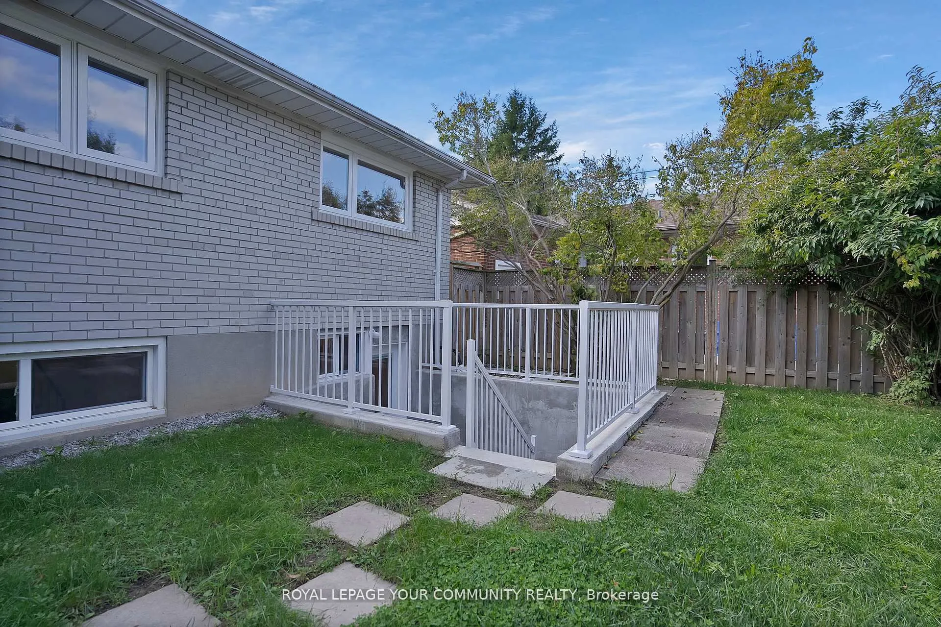 651 Burnhamthorpe Road