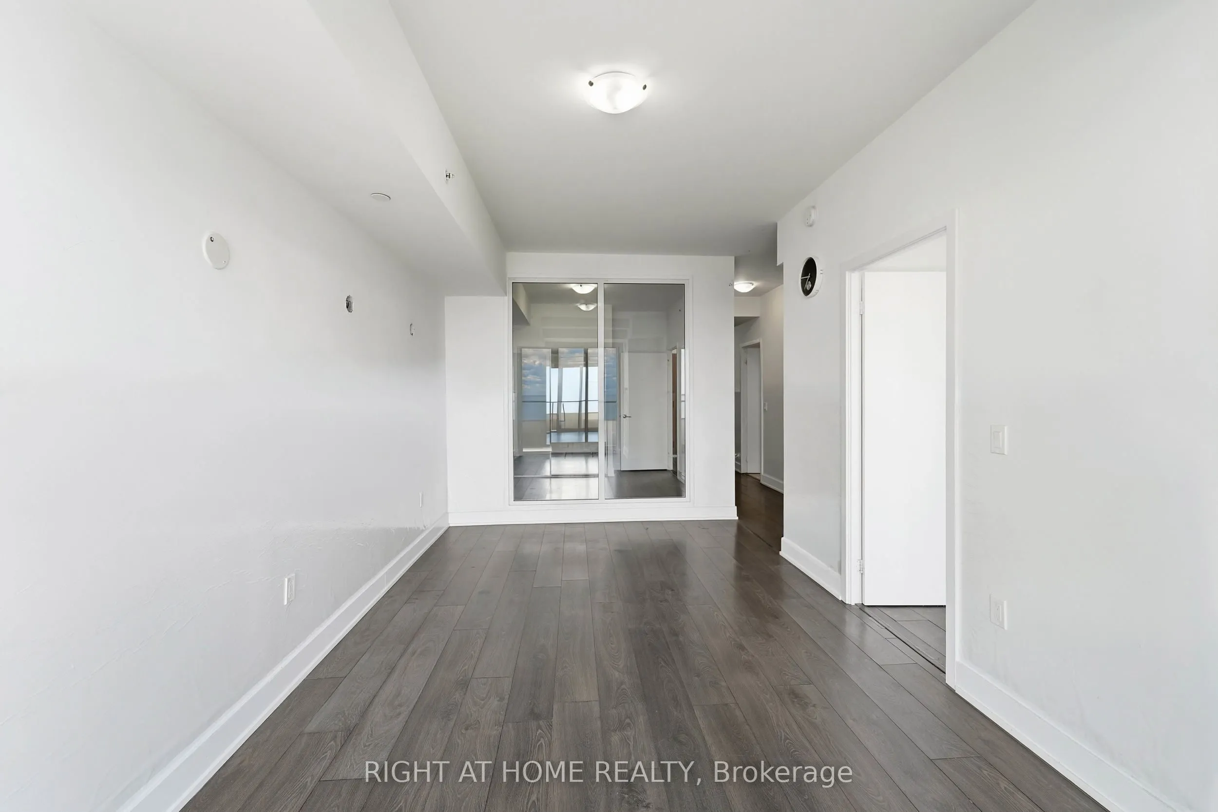 20 Shore Breeze Drive, #1208