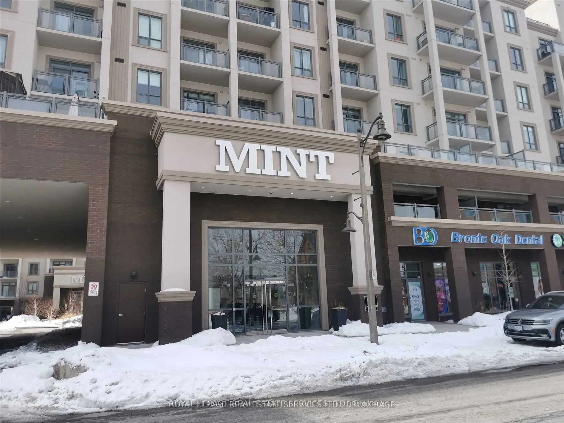 2486 Old Bronte Road, #413