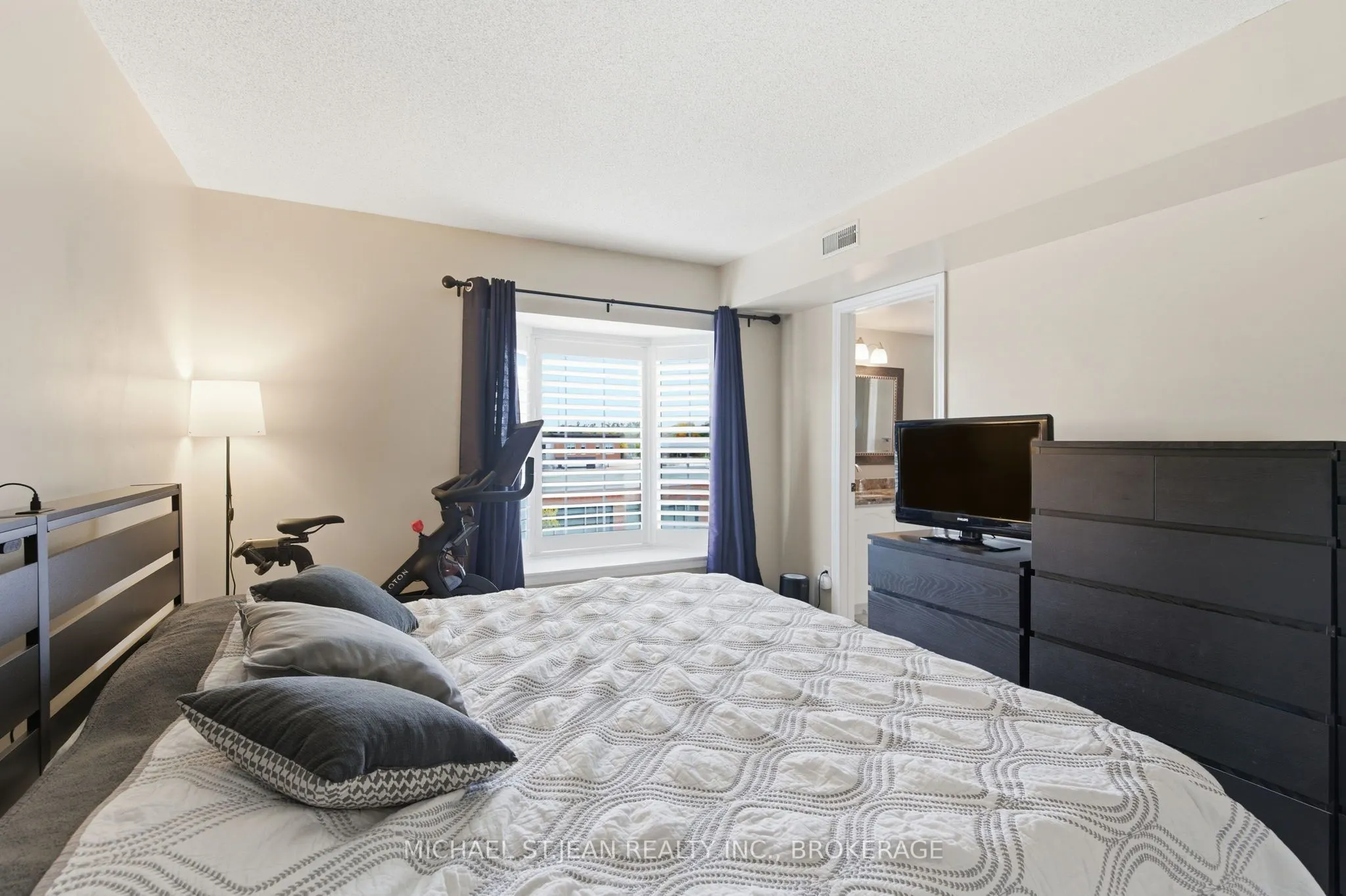 4003 Kilmer Drive, #402