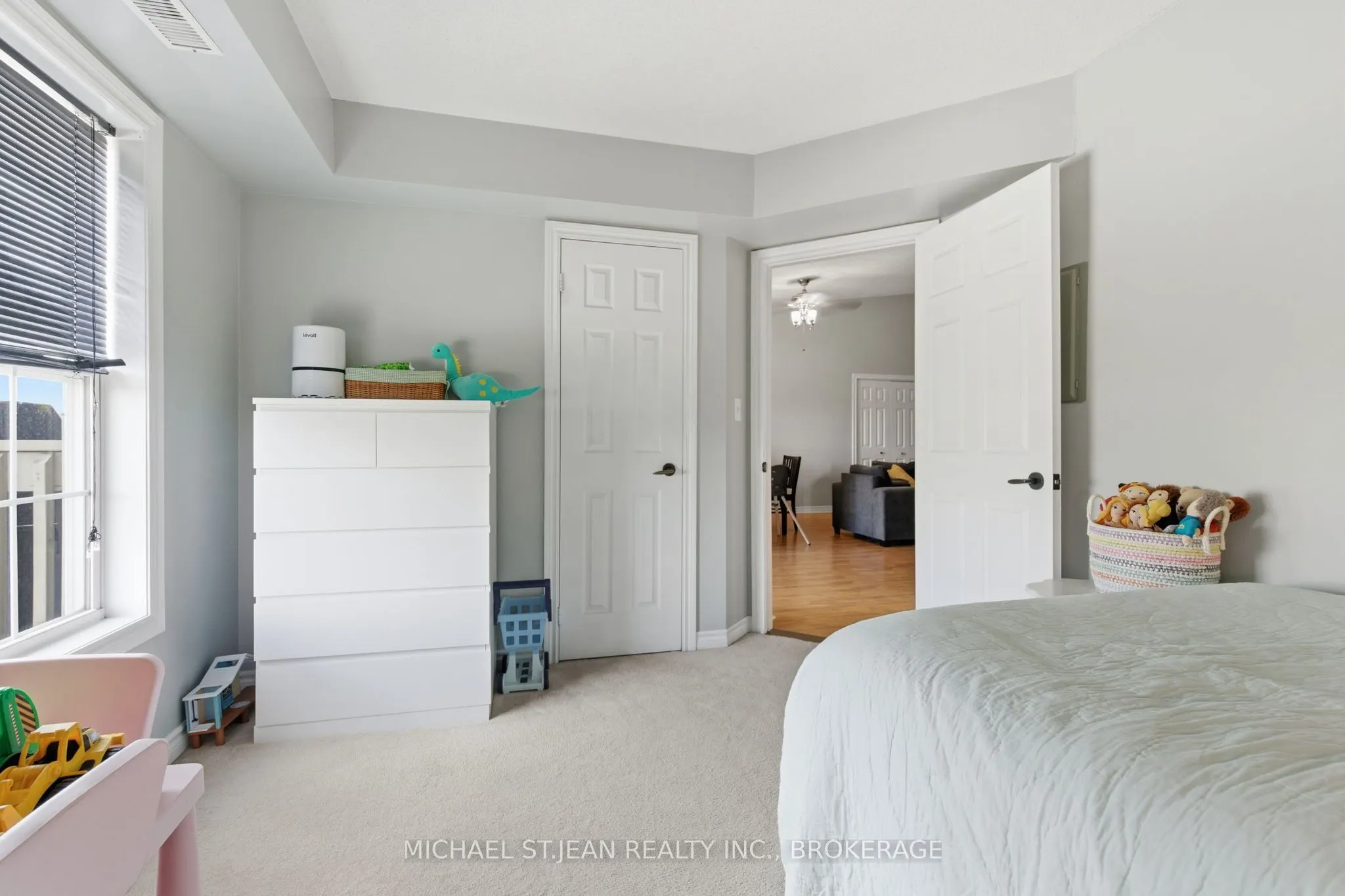 4003 Kilmer Drive, #402