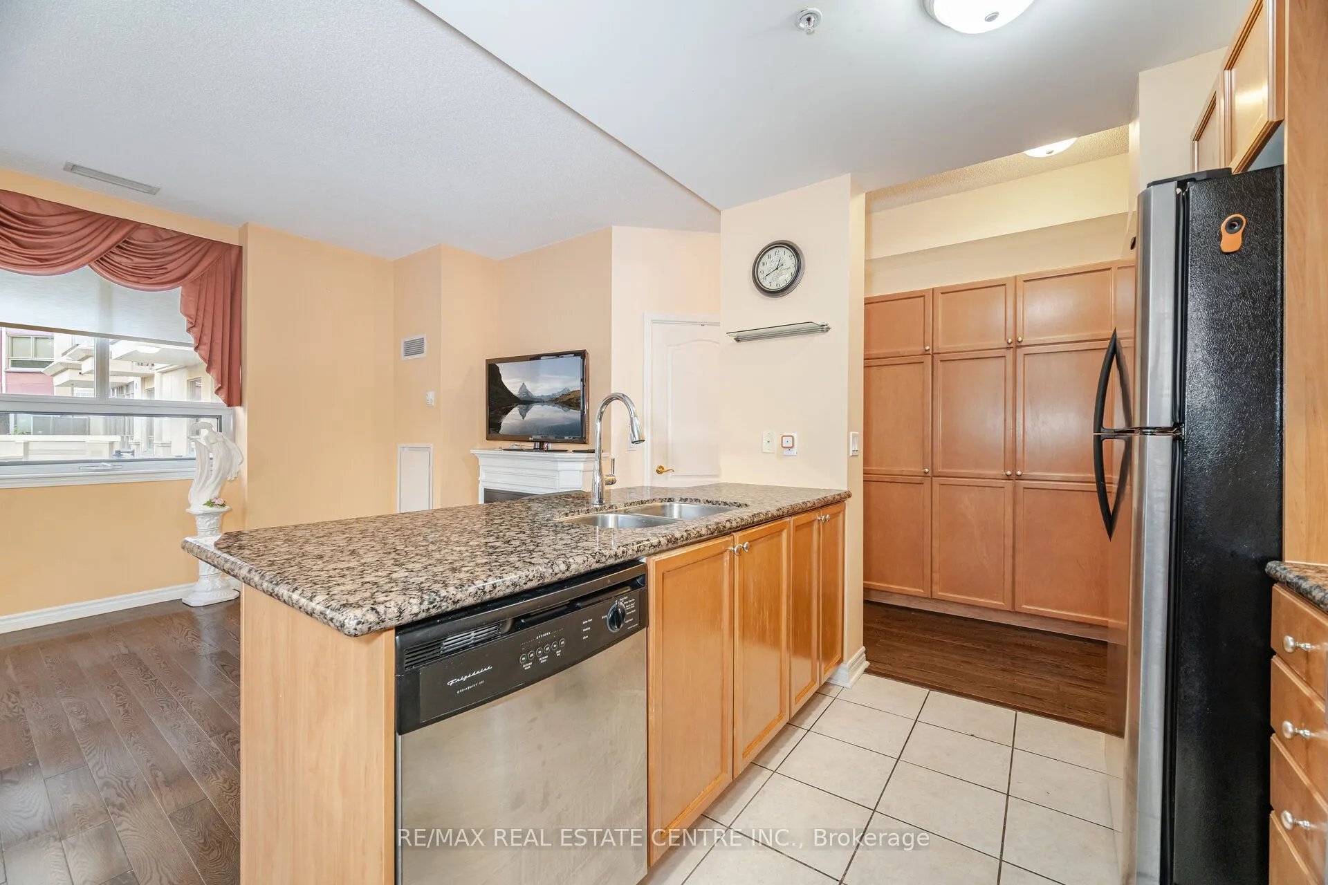 350 Princess Royal Drive, #209