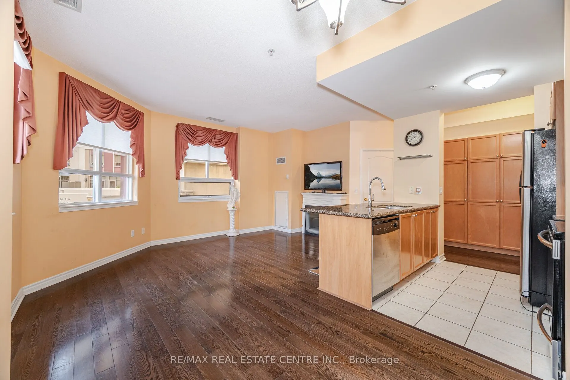 350 Princess Royal Drive, #209