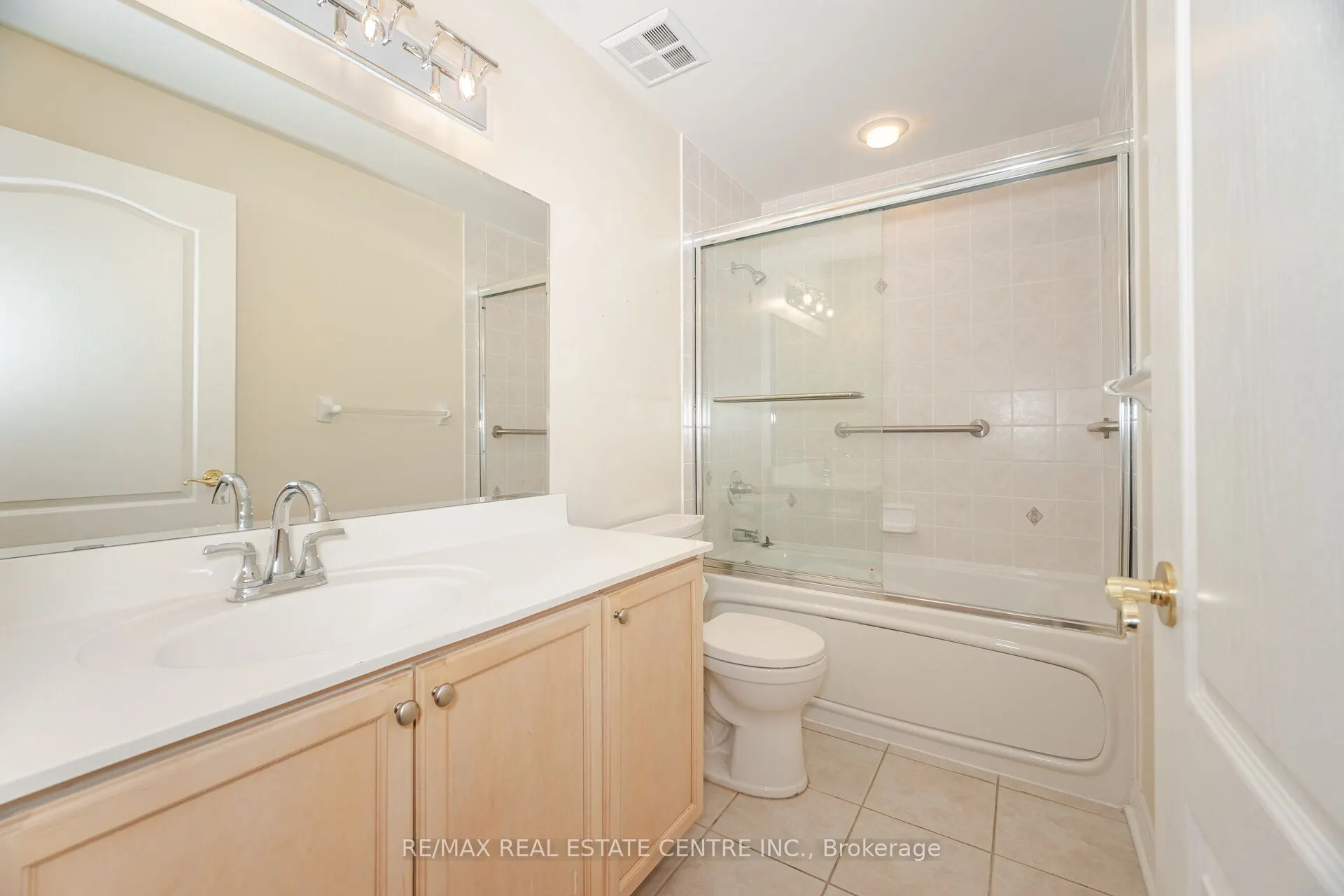 350 Princess Royal Drive, #209